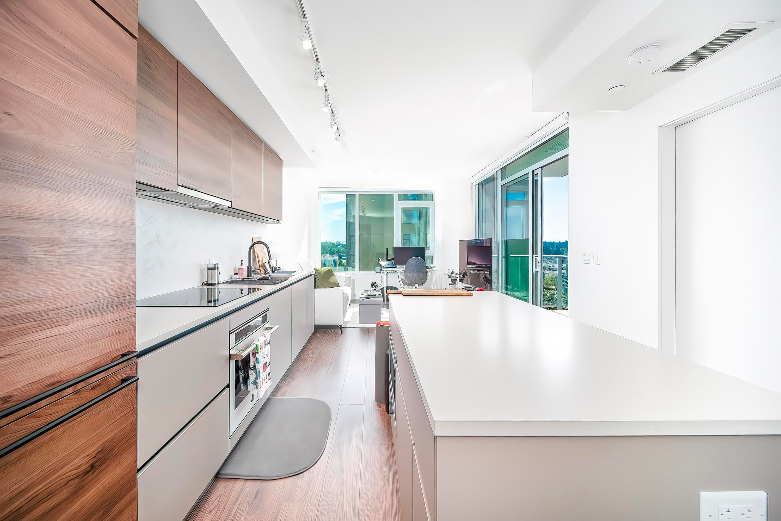 1308 - 10448 University Drive, Surrey, V3T 0S7 — photo 3