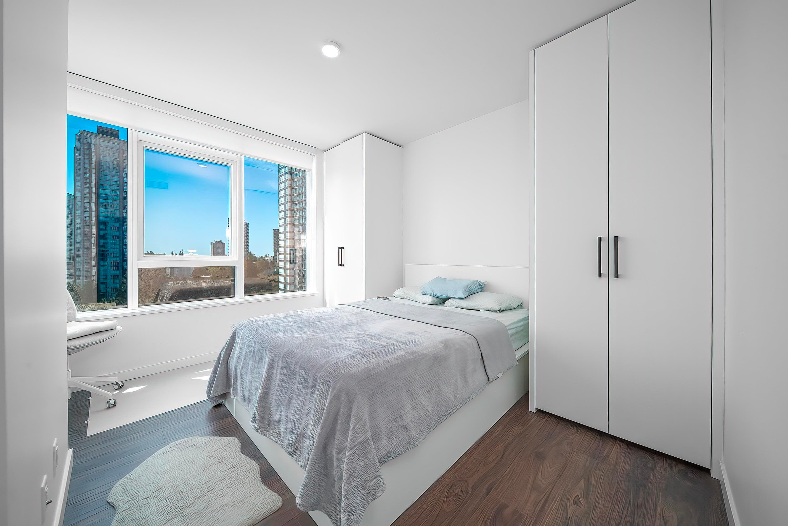 1308 - 10448 University Drive, Surrey, V3T 0S7 — photo 4