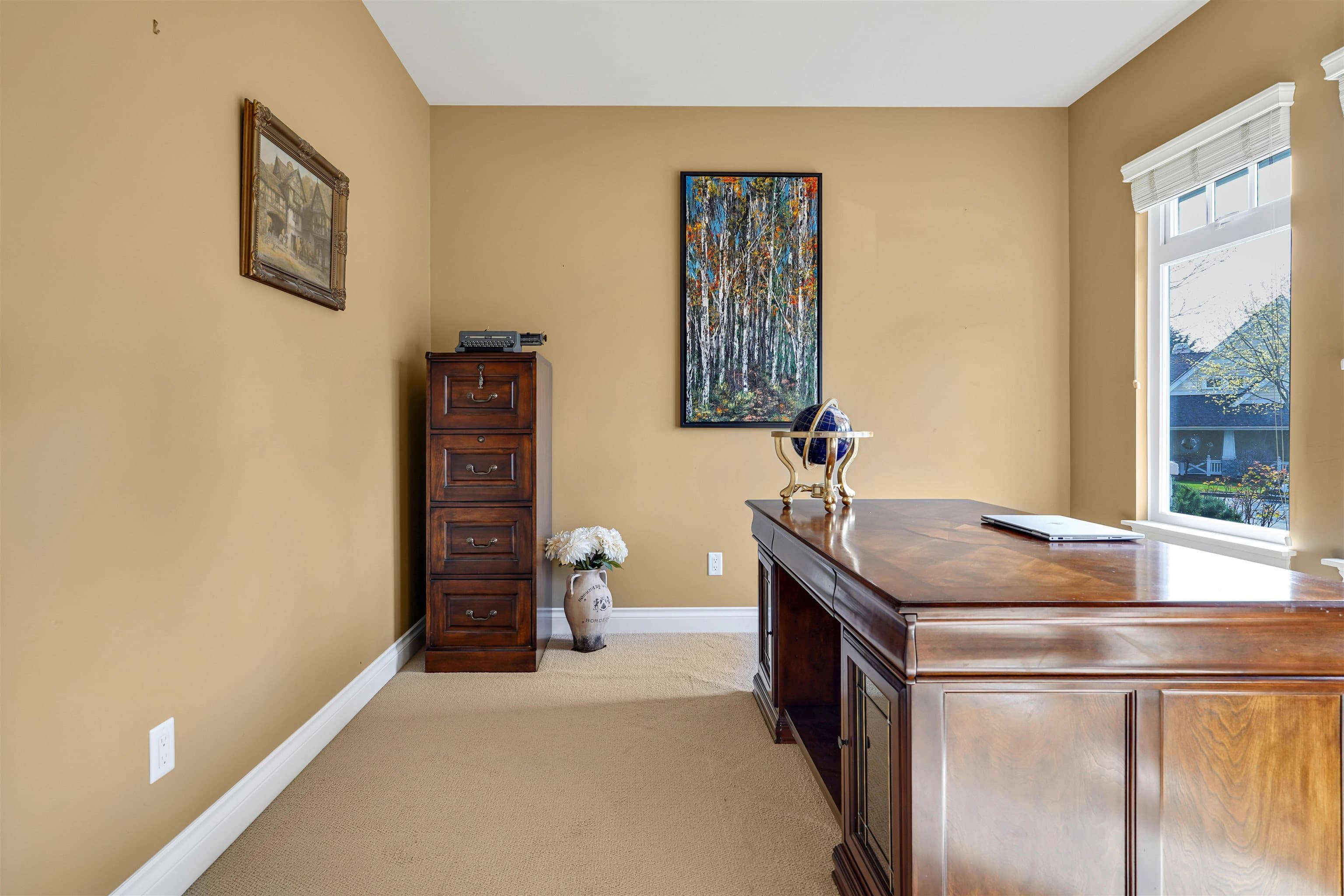 2052 128a Street, Surrey, V4A 0A4 — photo 3