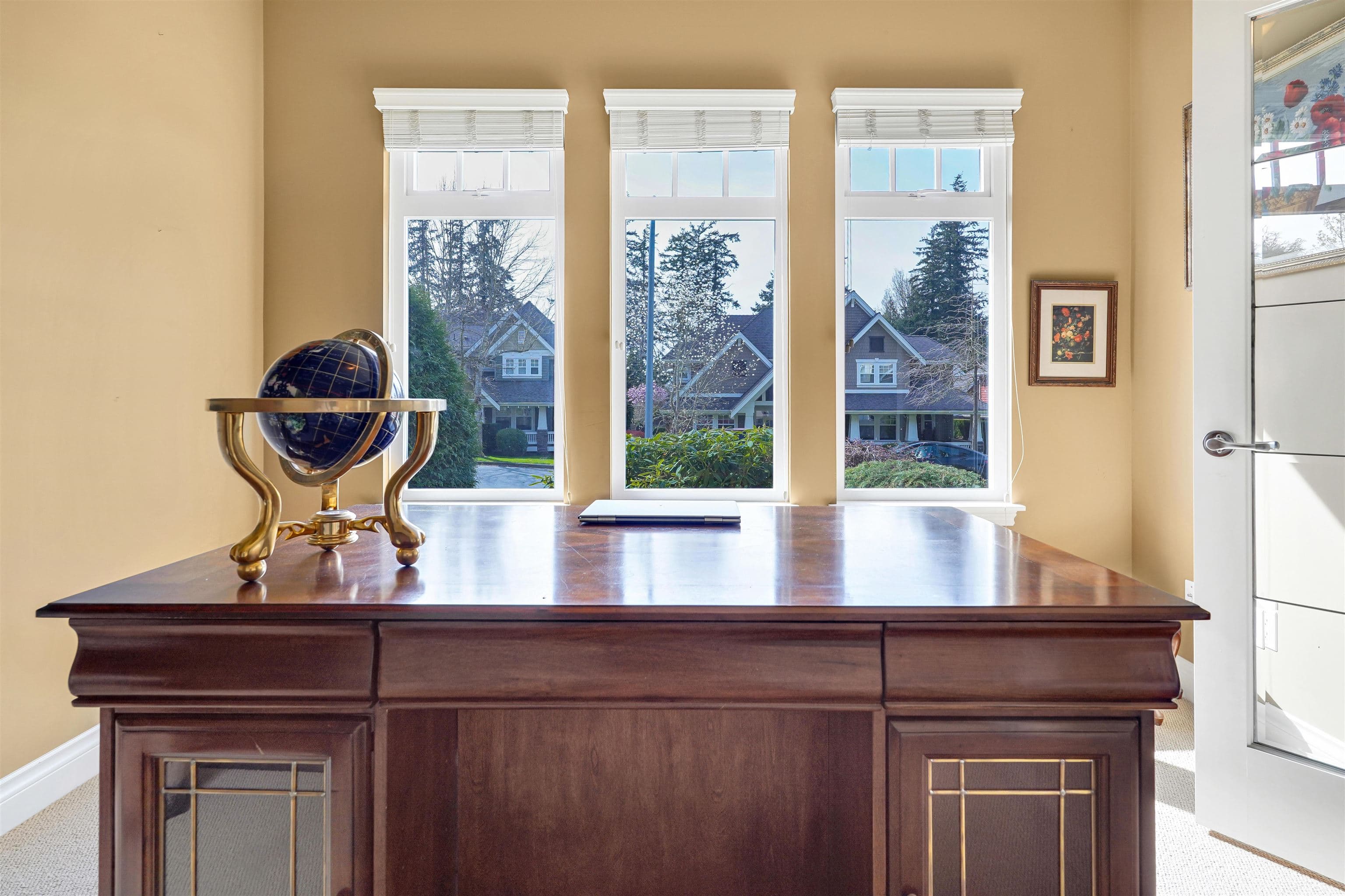 2052 128a Street, Surrey, V4A 0A4 — photo 4