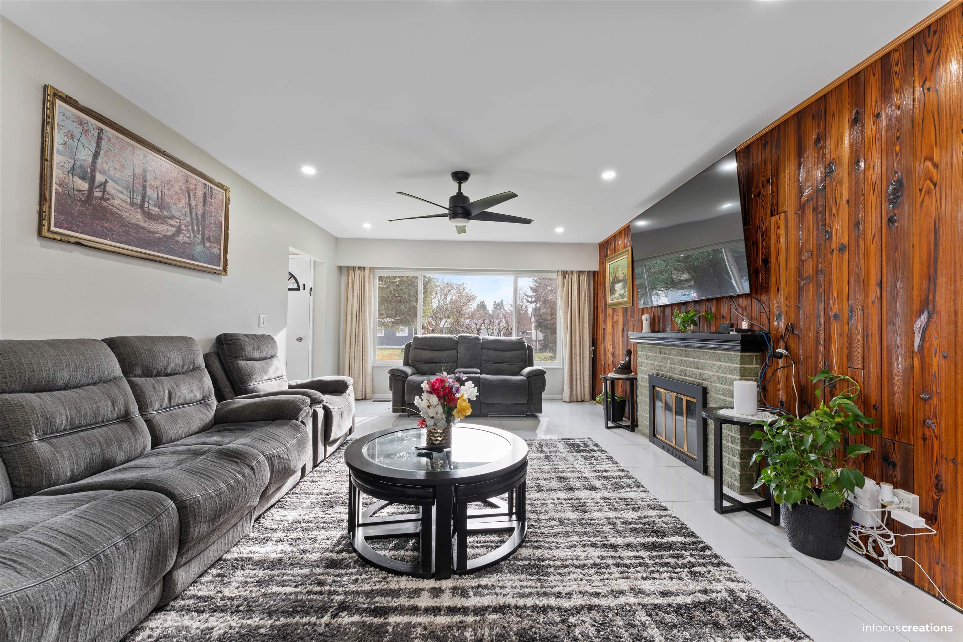 21957 Acadia Street, Maple Ridge