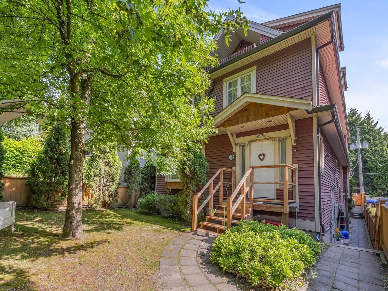 1362 E 1st Avenue, Vancouver, V5N 1A2 — photo 2