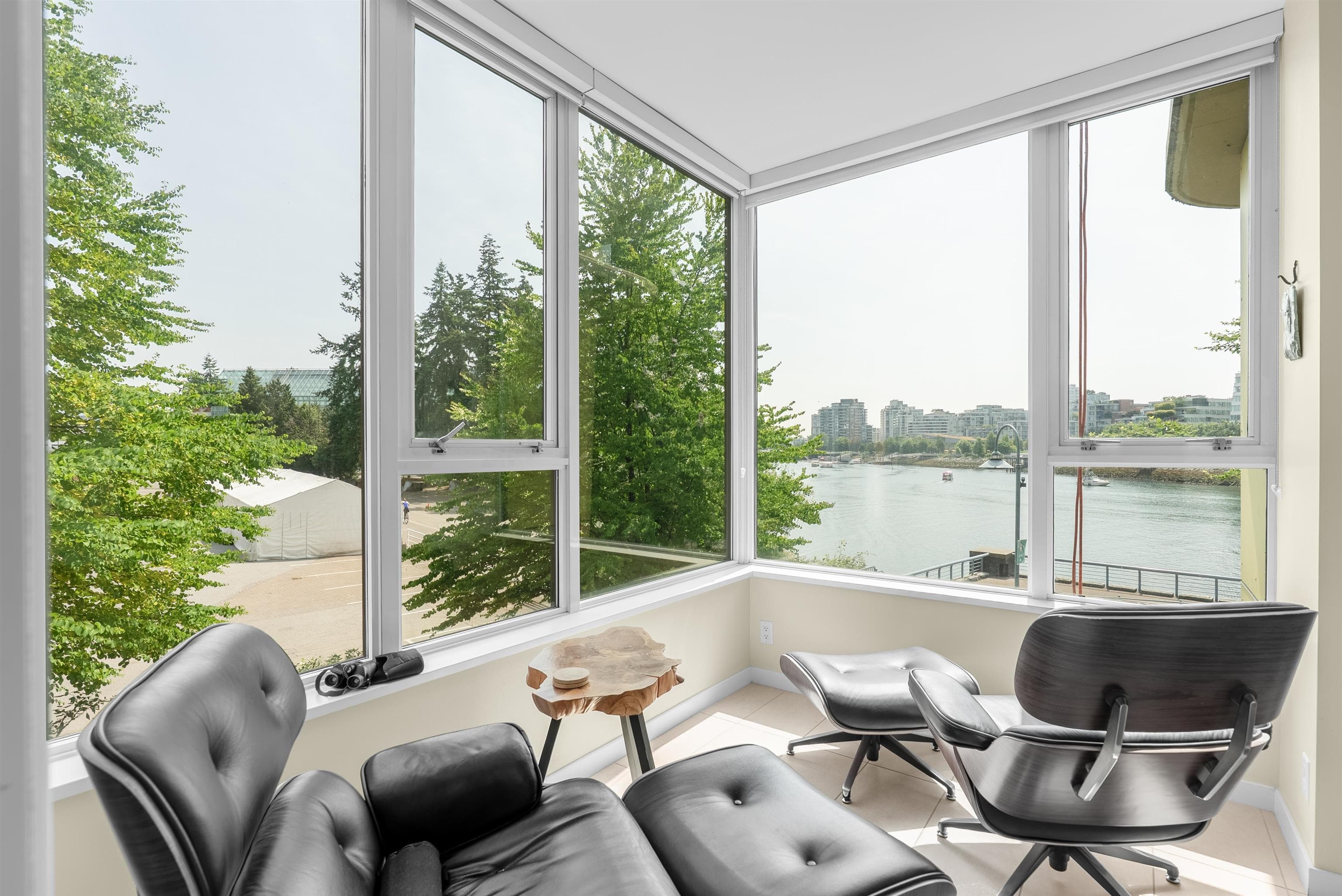 200 - 9 Smithe Mews, Vancouver, V6B 1C3 — photo 4