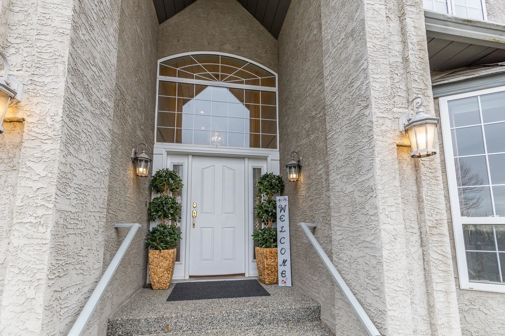 2780 St Moritz Way, Abbotsford, V2V 3N1 — photo 3