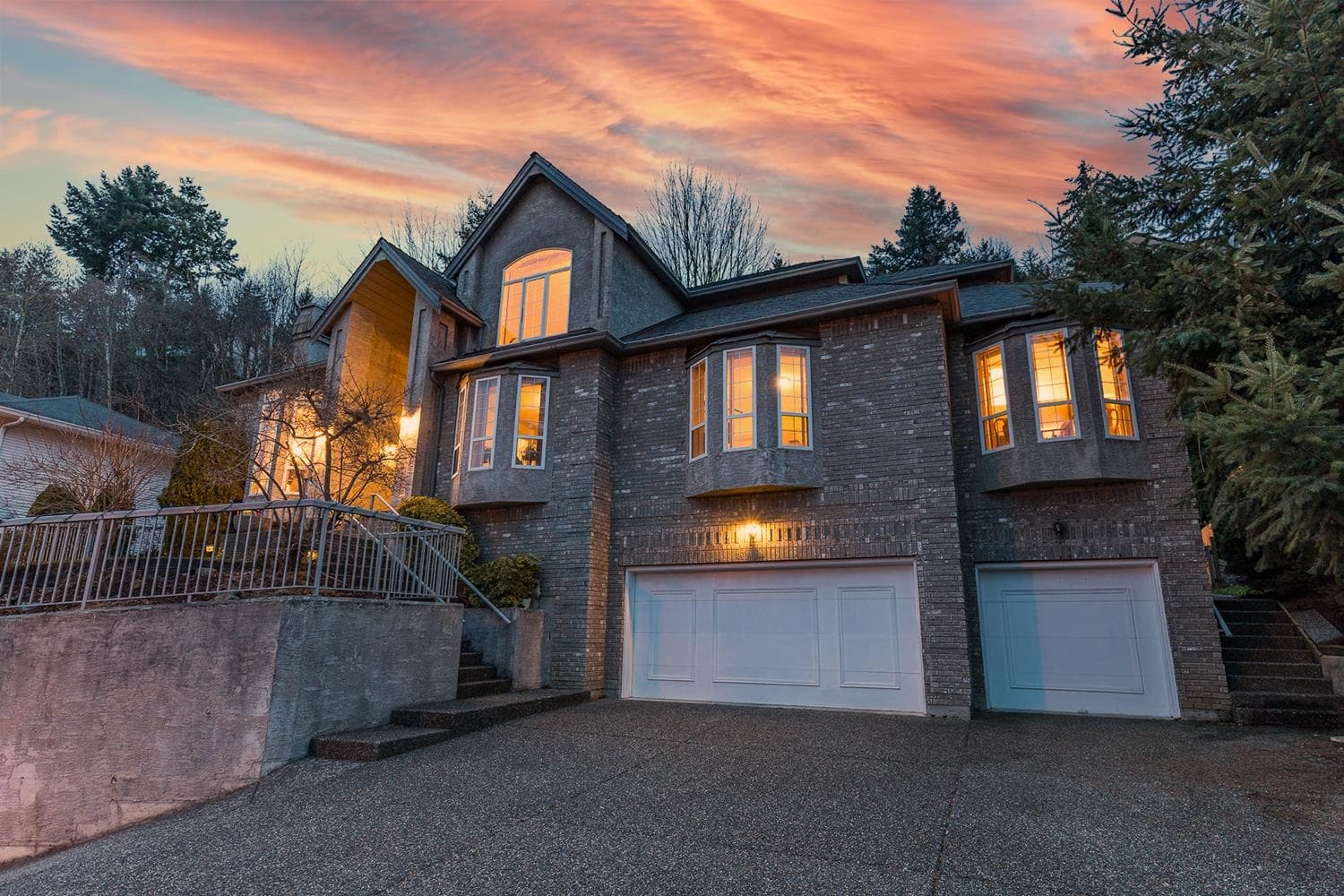 2780 St Moritz Way, Abbotsford