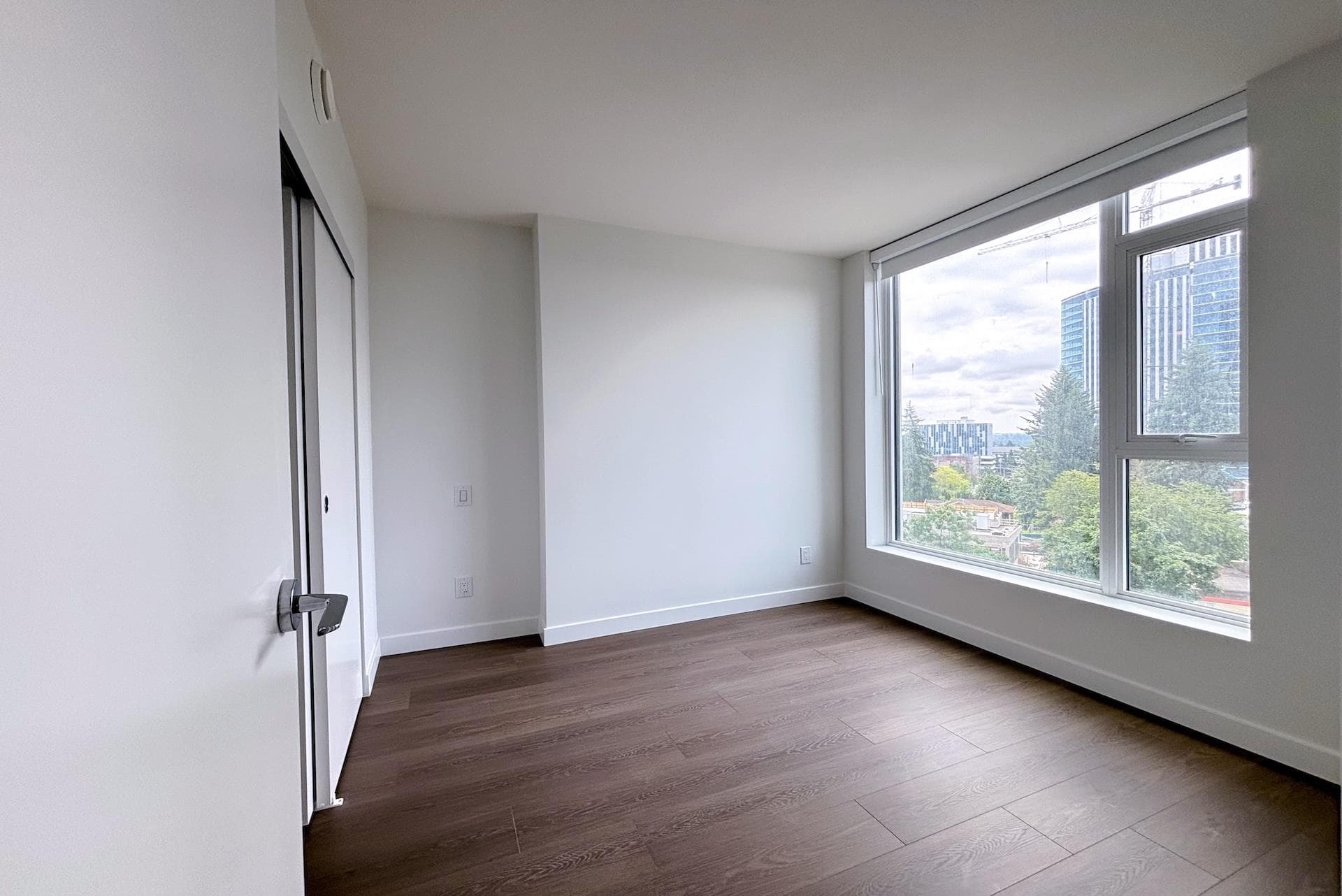 611 - 13745 George Junction, Surrey, V3T 0V8 — photo 4