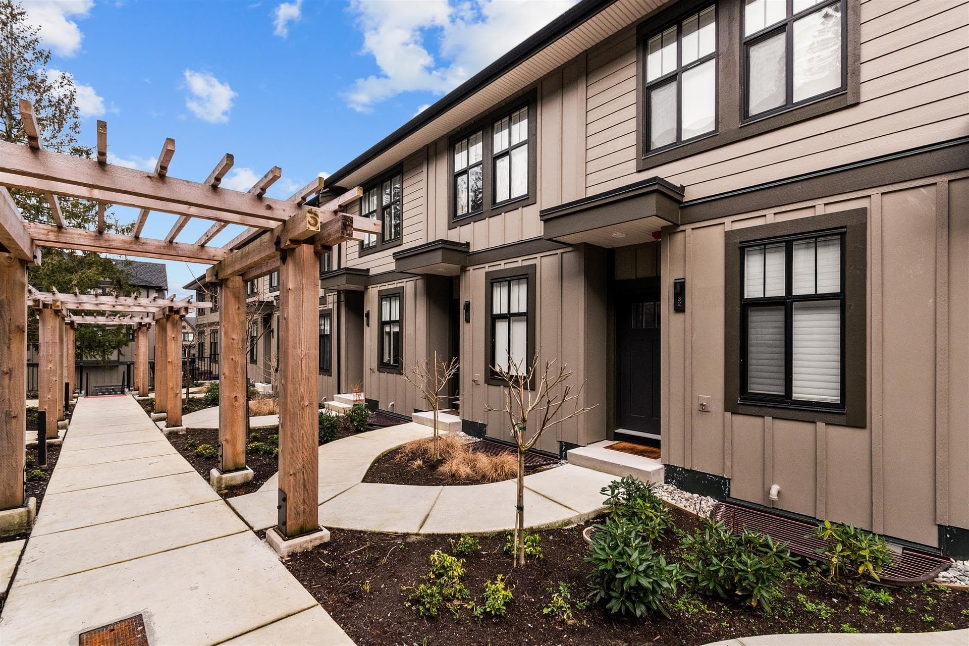 31 - 2350 165 Street, Surrey, V3Z 1J9 — photo 2