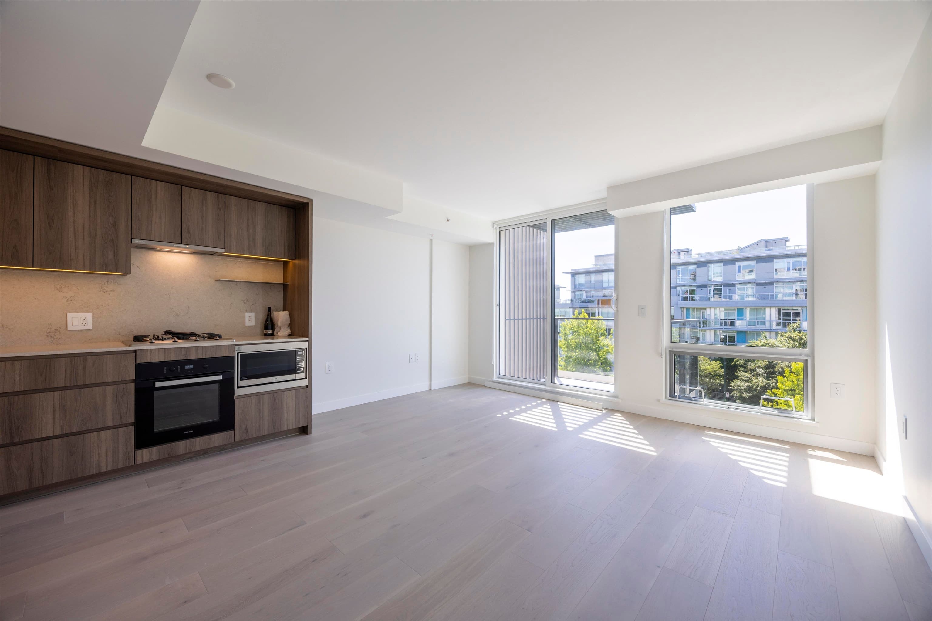 409 - 5212 Cambie Street, Vancouver