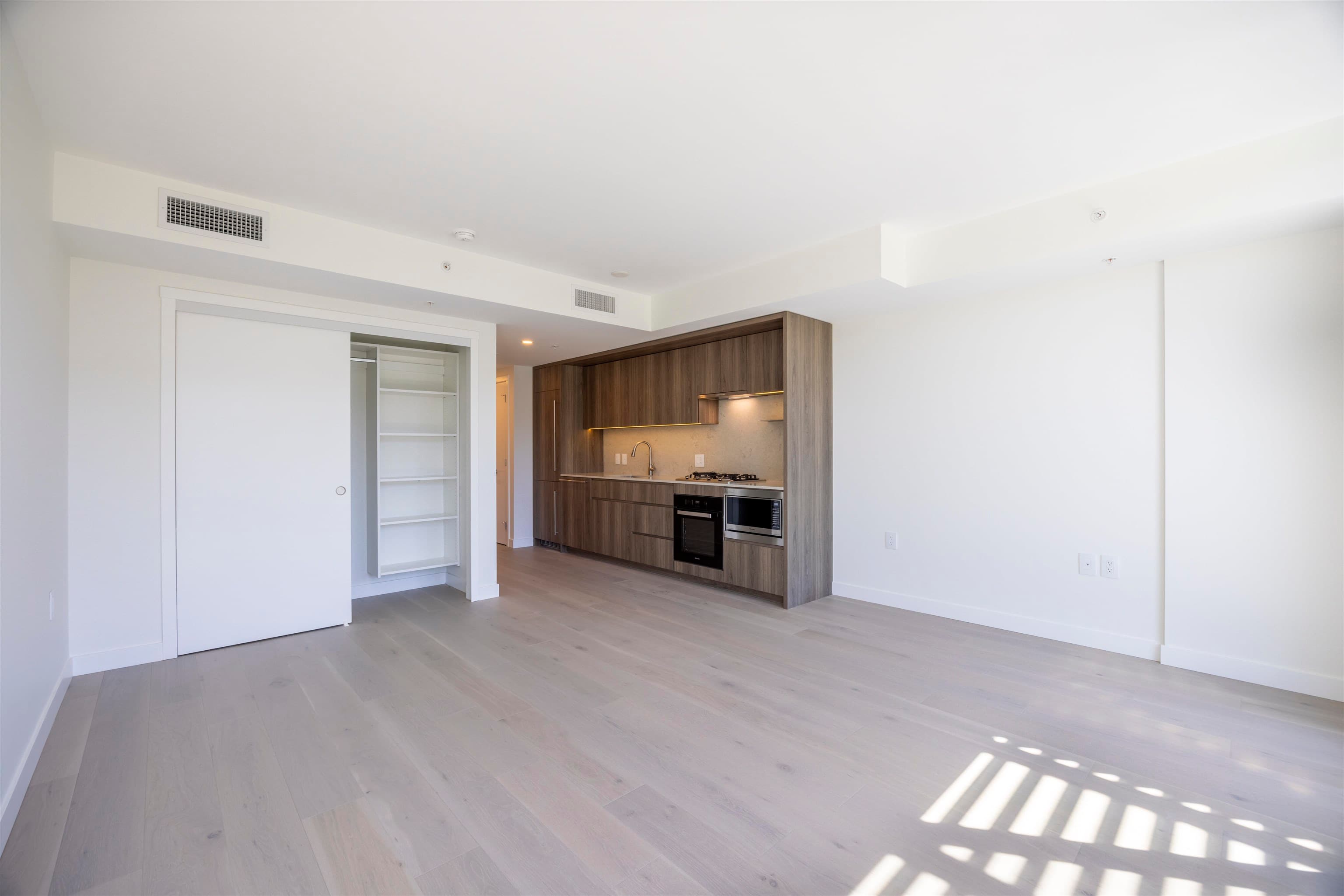 409 - 5212 Cambie Street, Vancouver, V5Z 2Z7 — photo 4