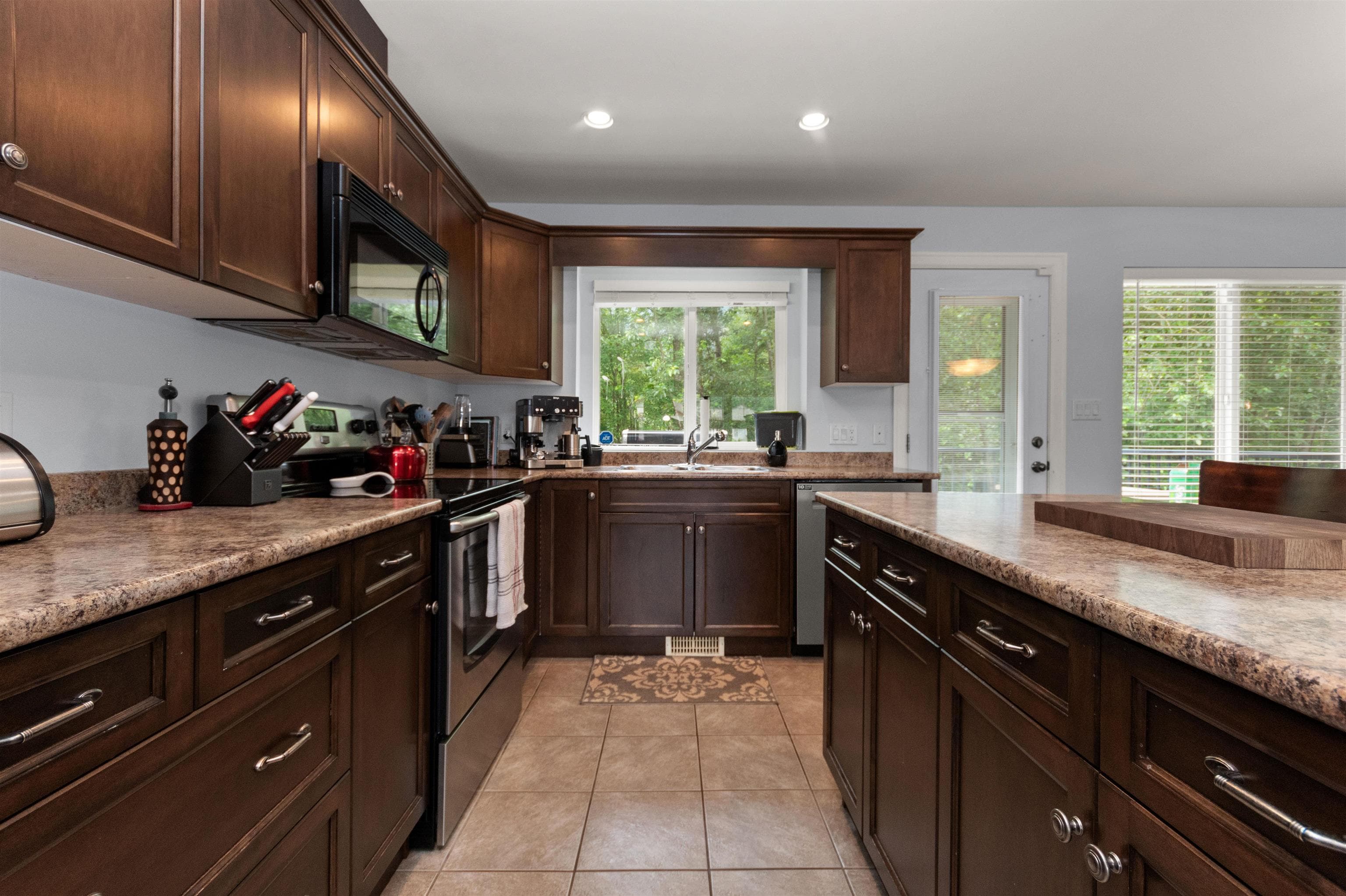 65886 Park Avenue, Hope, V0X 1L1 — photo 3