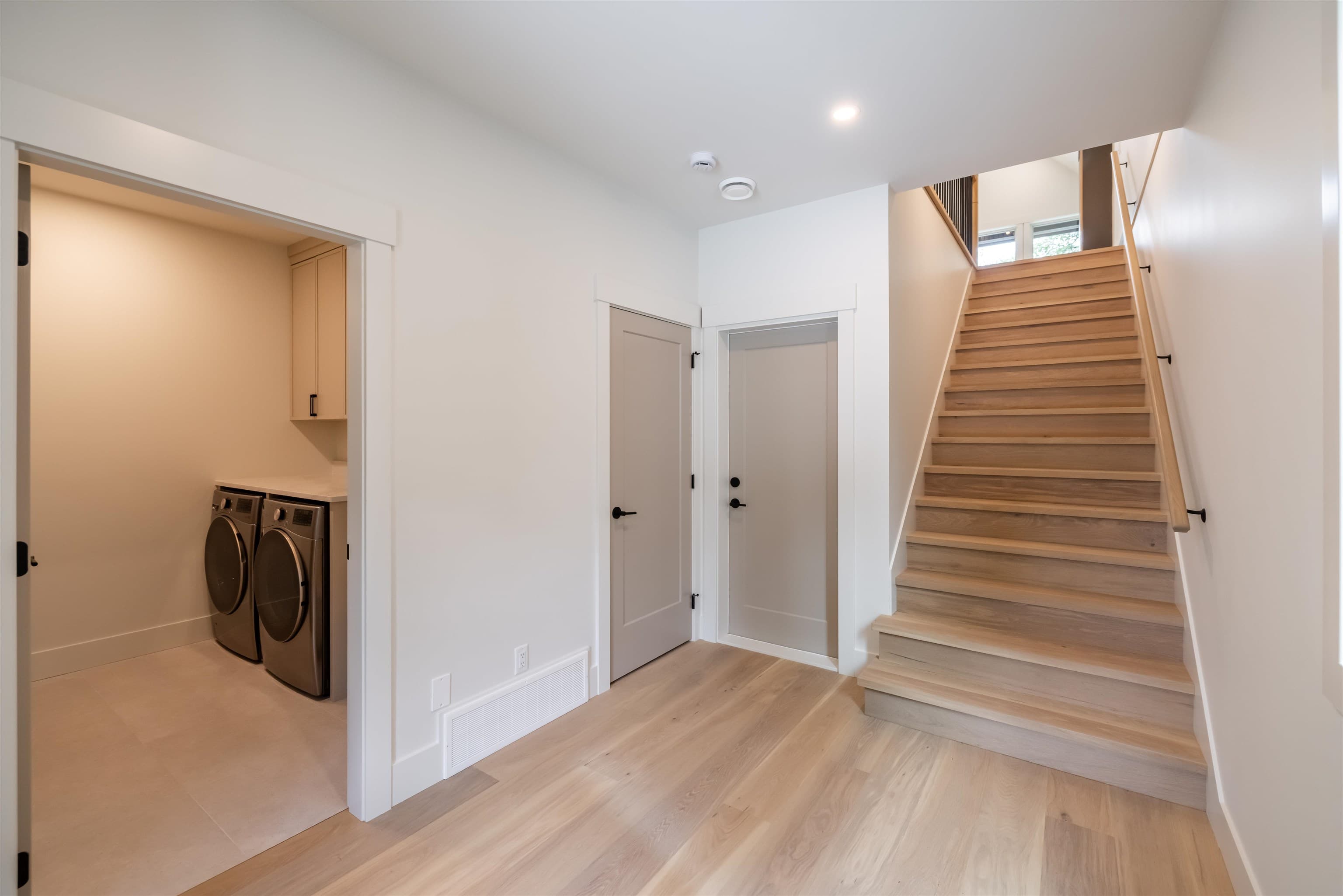 23128 96 Avenue, Langley, V1M 2R6 — photo 3