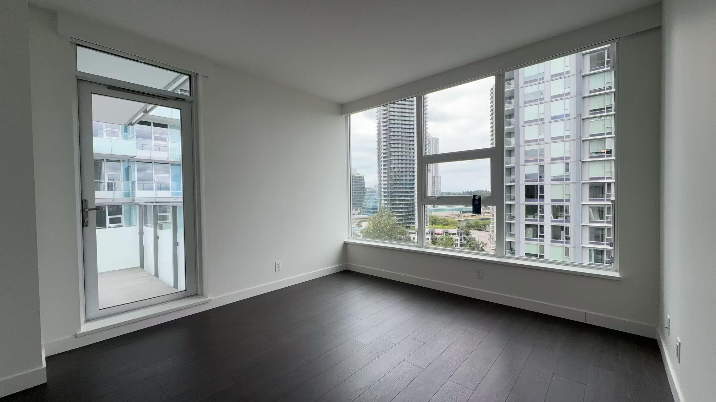 1107 - 13778 100 Avenue, Surrey, V3T 0V3 — photo 2