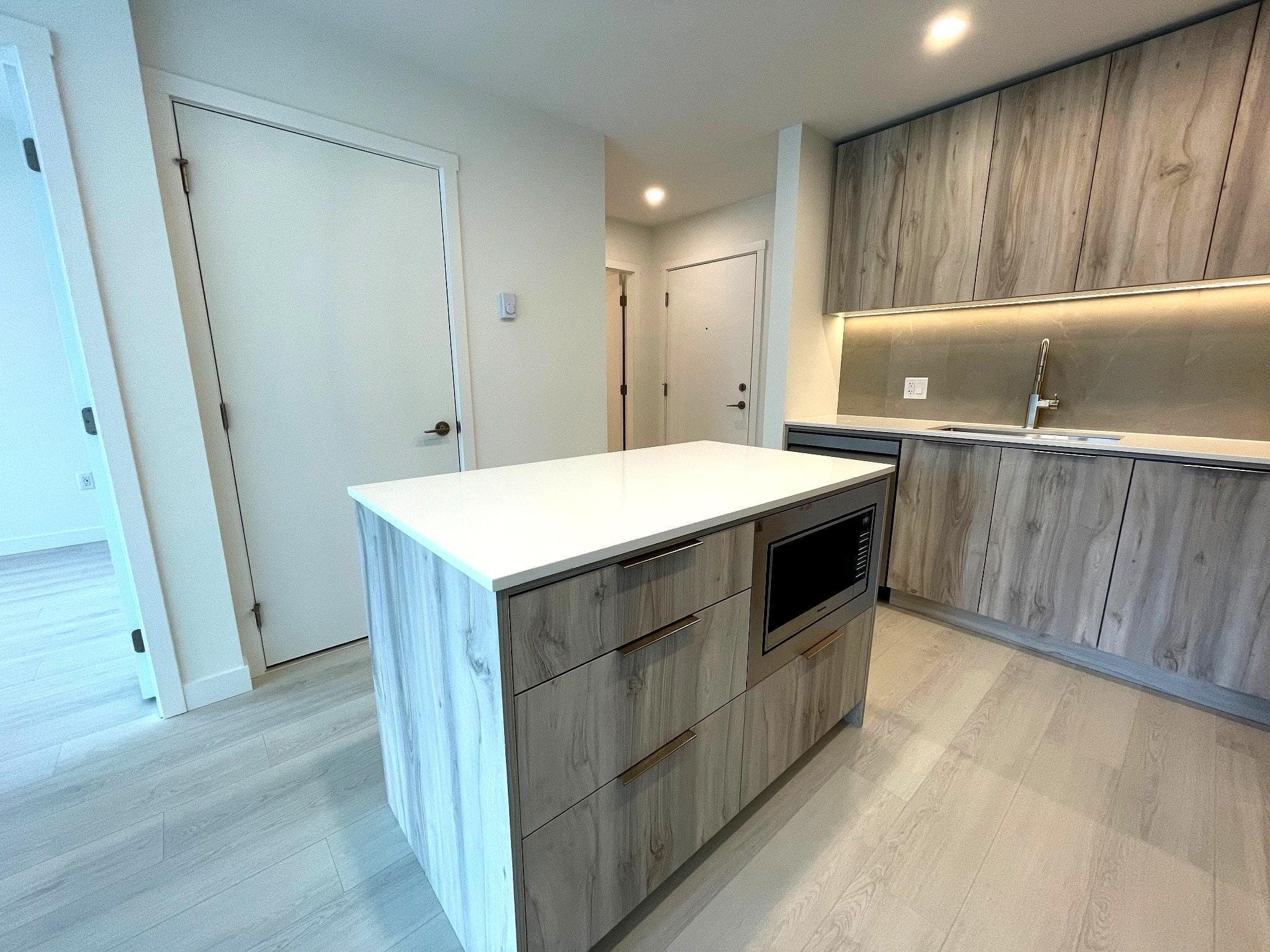 #420 - 3496 Malsum Drive, North Vancouver, V7G 0B4 — photo 3