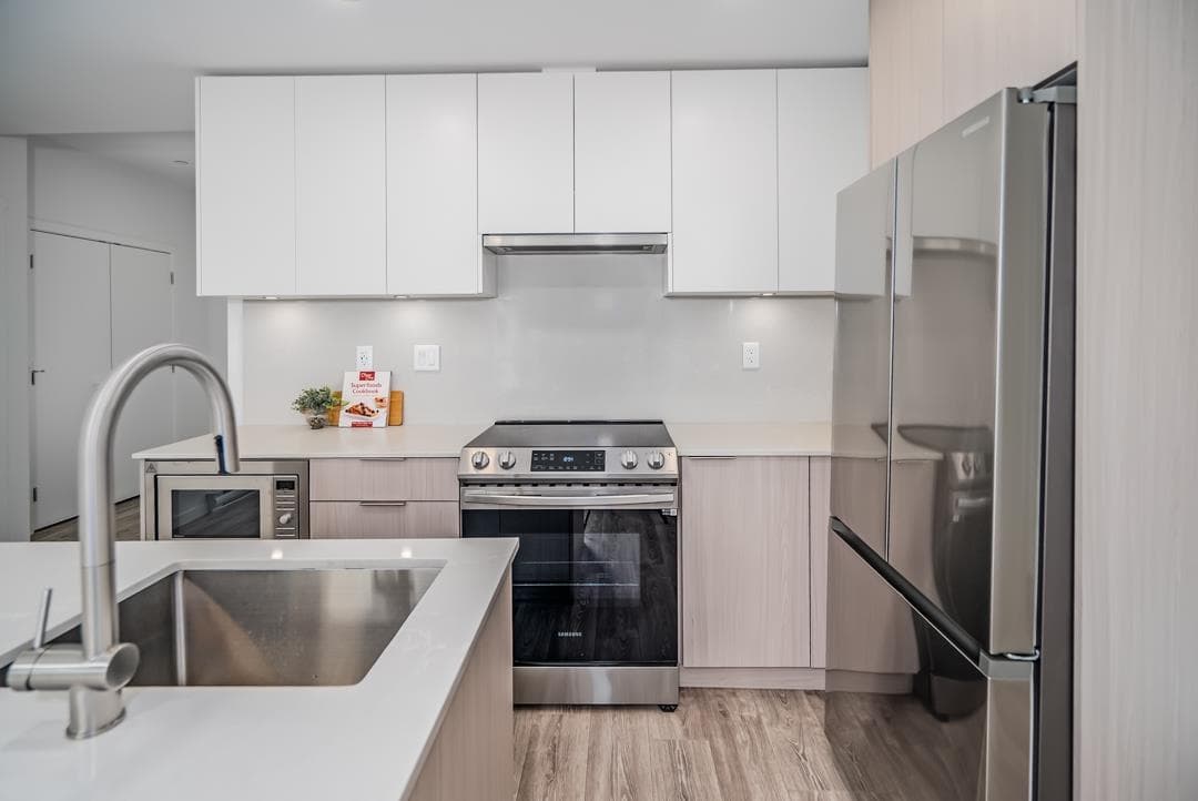 422 - 13968 Laurel Drive, Surrey, V3T 1A8 — photo 4