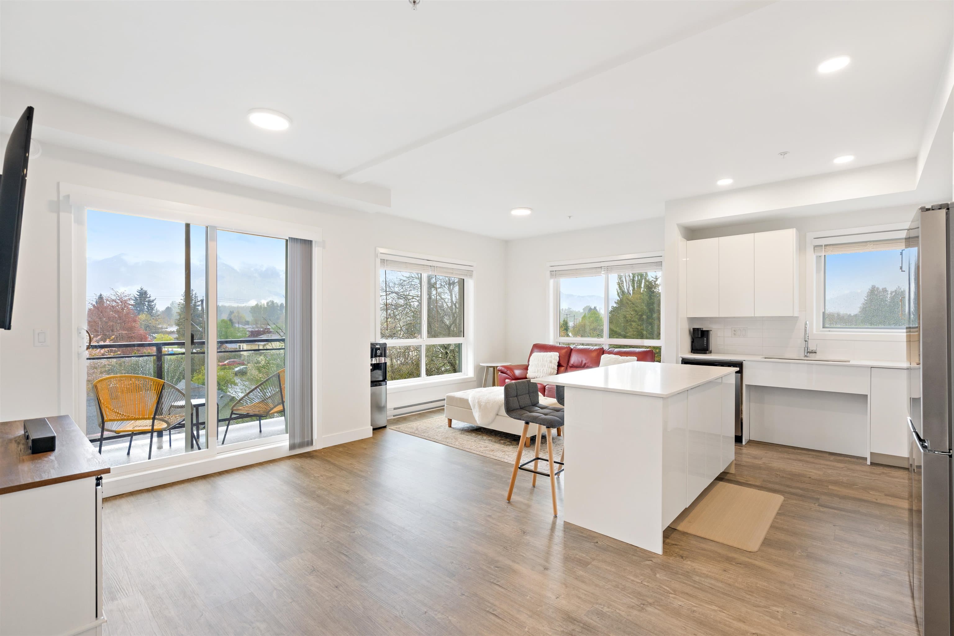 312 - 9450 Robson Street, Chilliwack, V2P 0L7 — photo 1