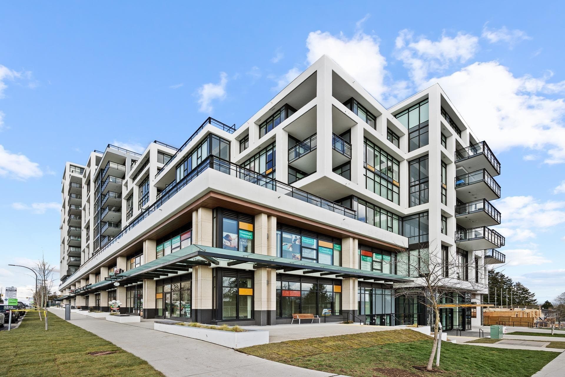 414 - 1526 Finlay Street, White Rock, V4B 4L9 — photo 1