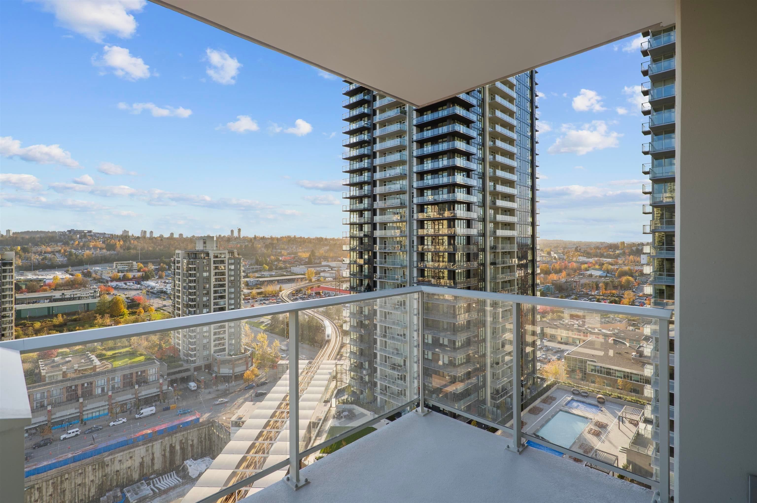 1701 - 4168 Lougheed Highway, Burnaby, V5C 0N9 — photo 2