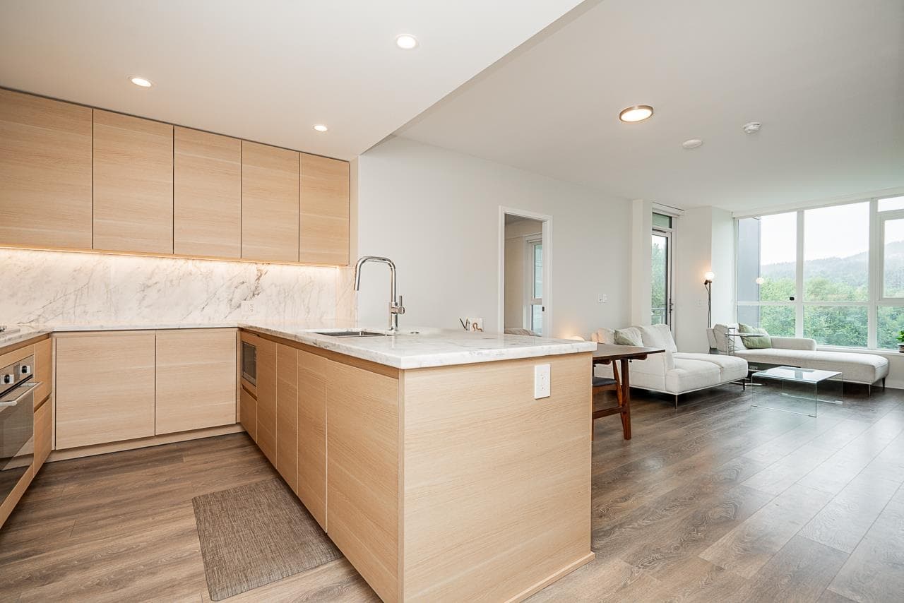 901 - 305 Morrissey Road, Port Moody, V3H 0M3 — photo 4