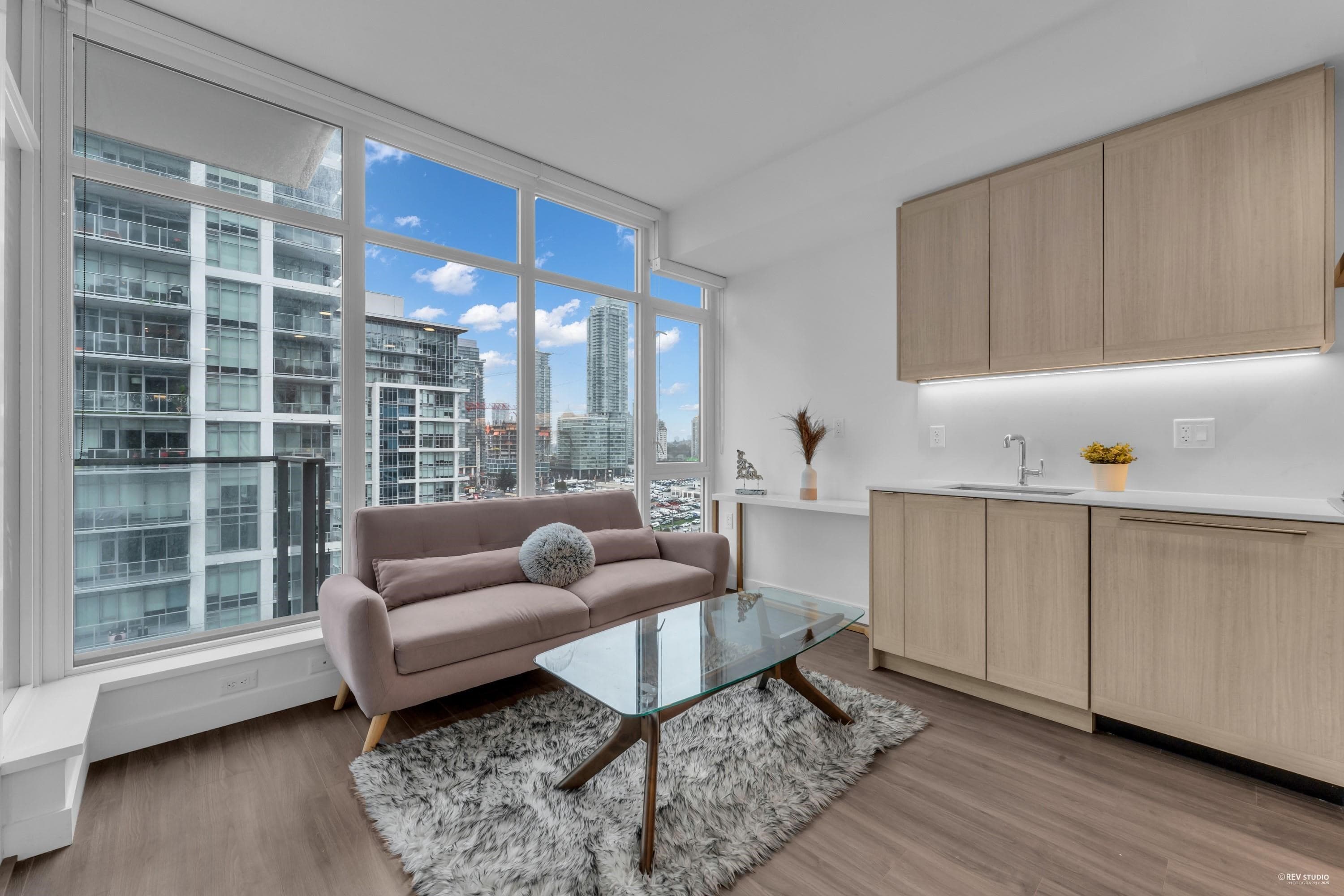 1807 - 2351 Beta Avenue, Burnaby, V5C 0M2 — photo 2