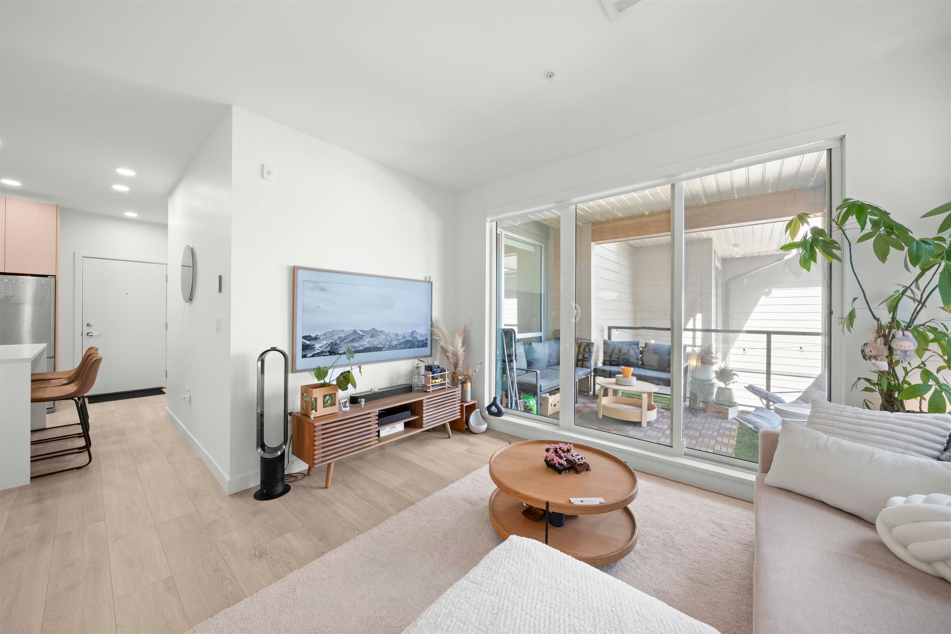 422 - 7588 16th Street, Burnaby, V3N 0H8 — photo 3