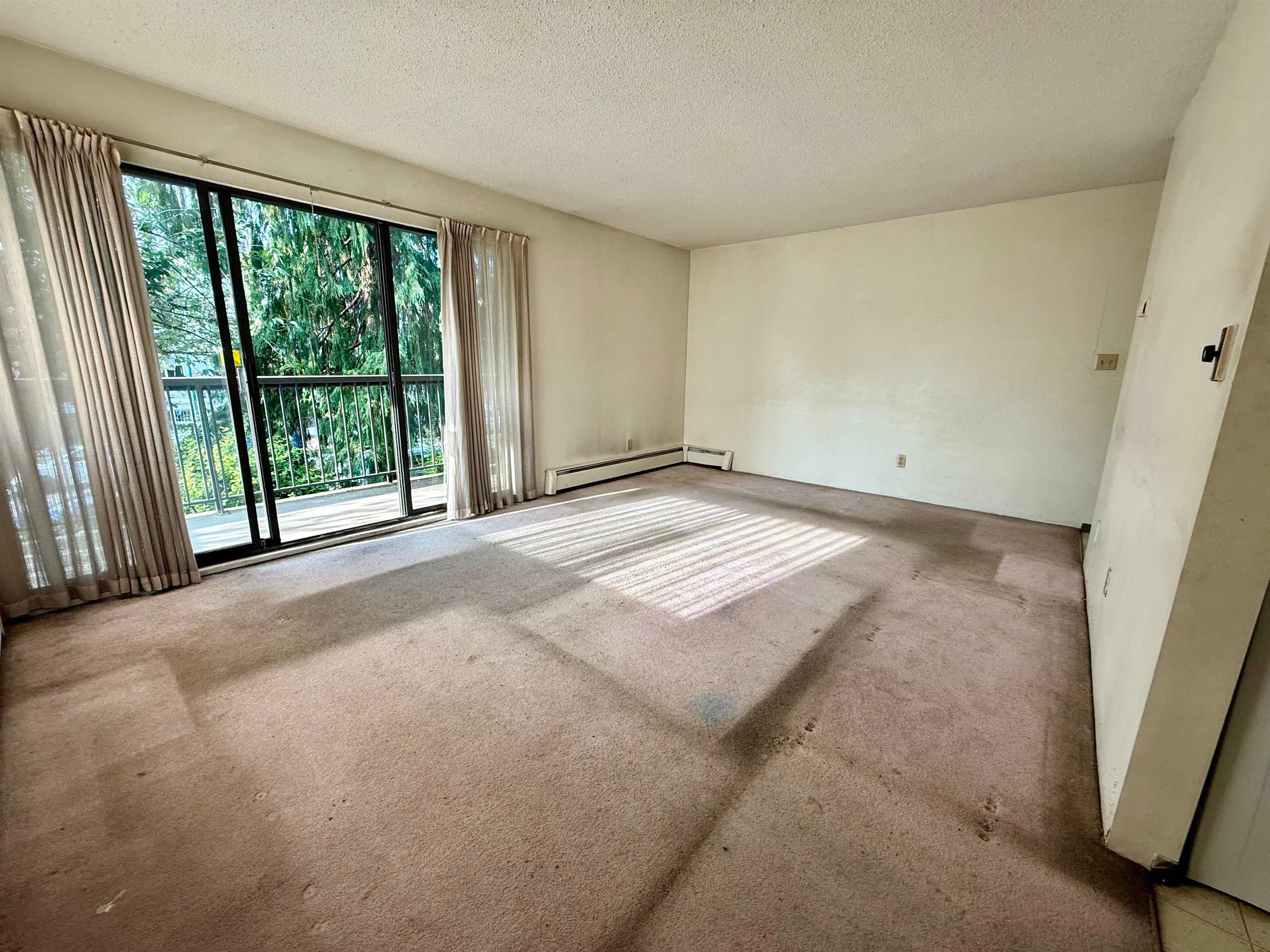 206 - 1622 Frances Street, Vancouver, V5L 1Z4 — photo 2
