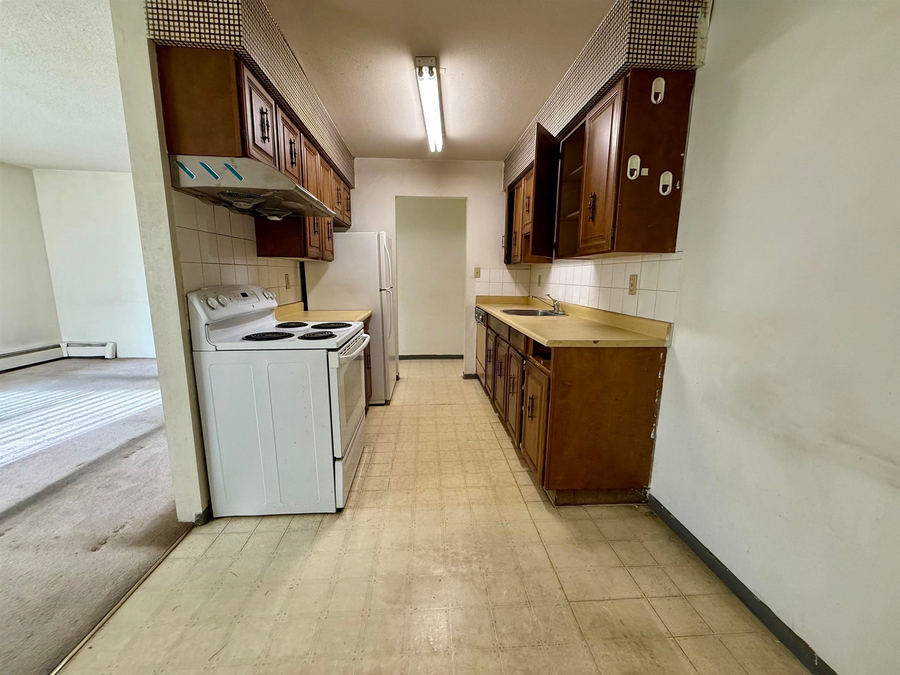 206 - 1622 Frances Street, Vancouver, V5L 1Z4 — photo 4