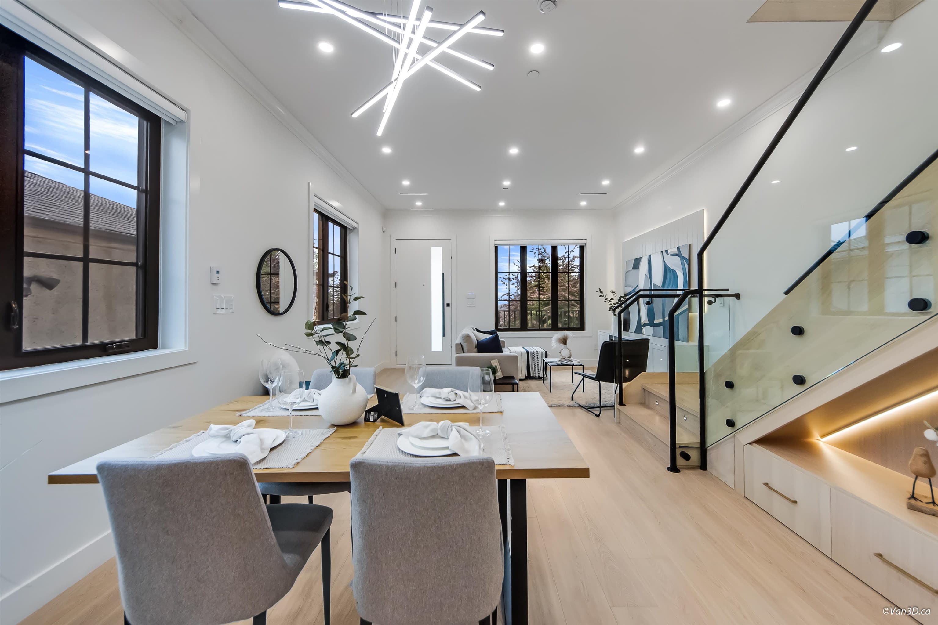 1347 E 64th Avenue, Vancouver, V5X 2P2 — photo 5