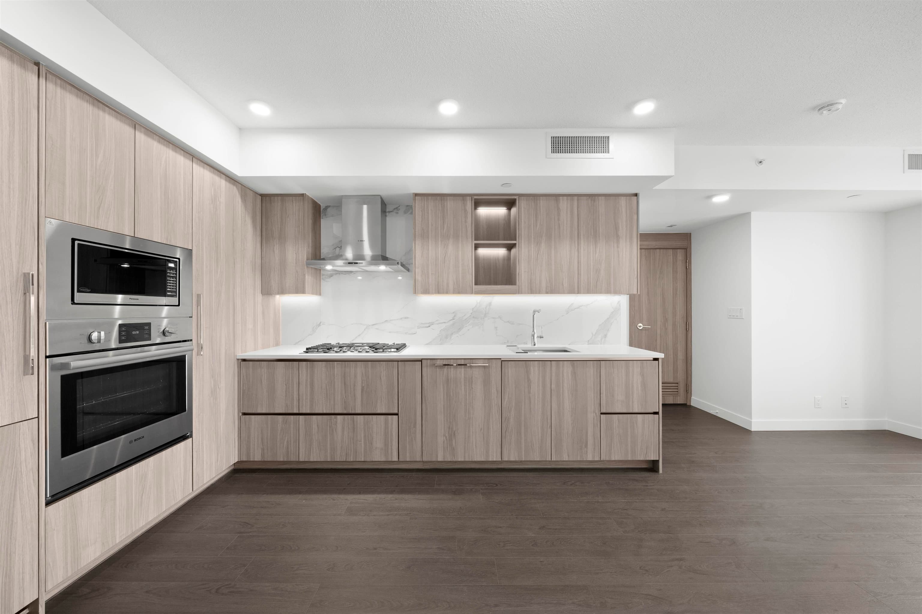 3004 - 13778 100 Avenue, Surrey, V3T 0V3 — photo 5