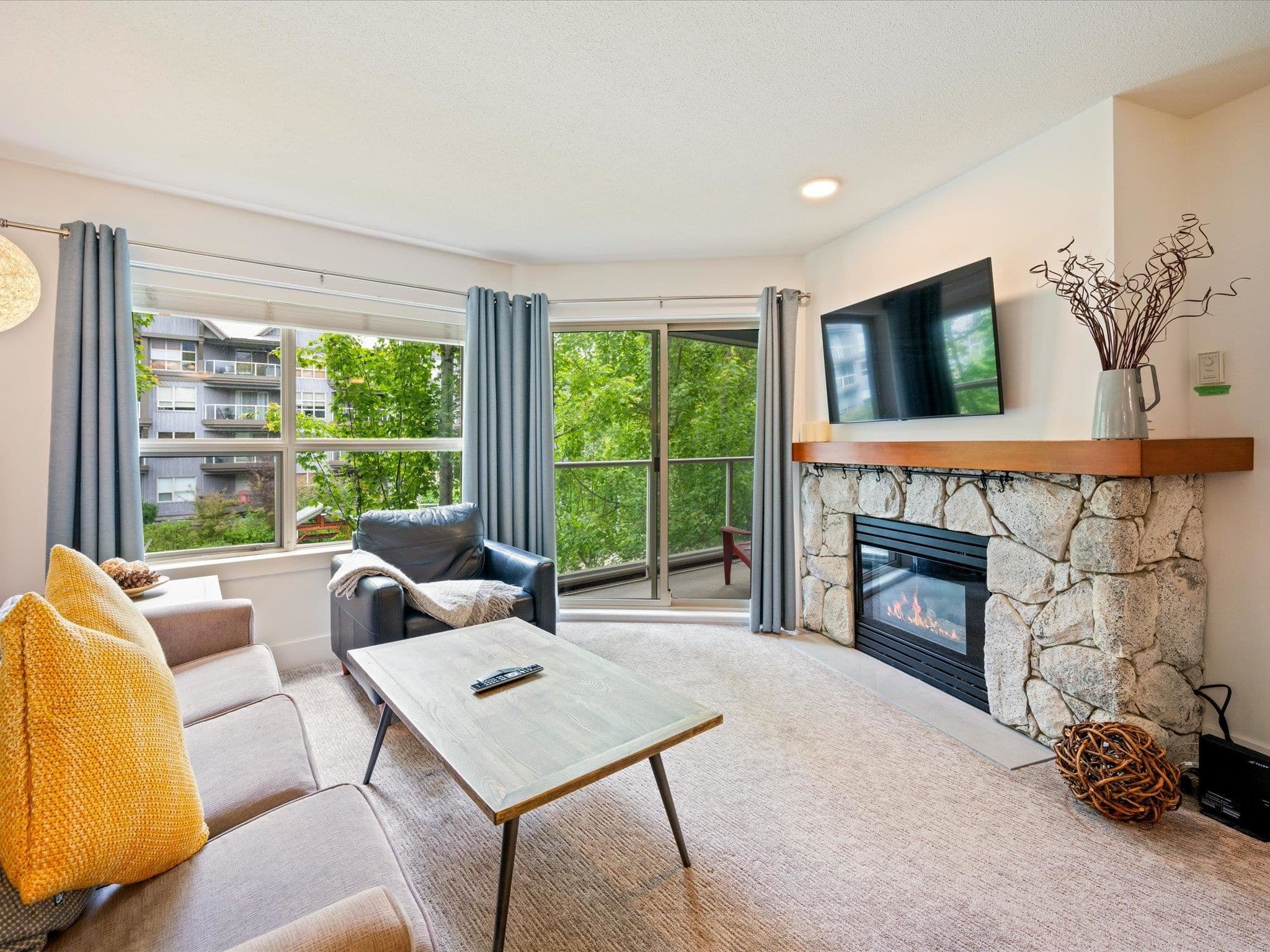 305 - 4800 Spearhead Drive, Whistler, V8E 1G1 — photo 5
