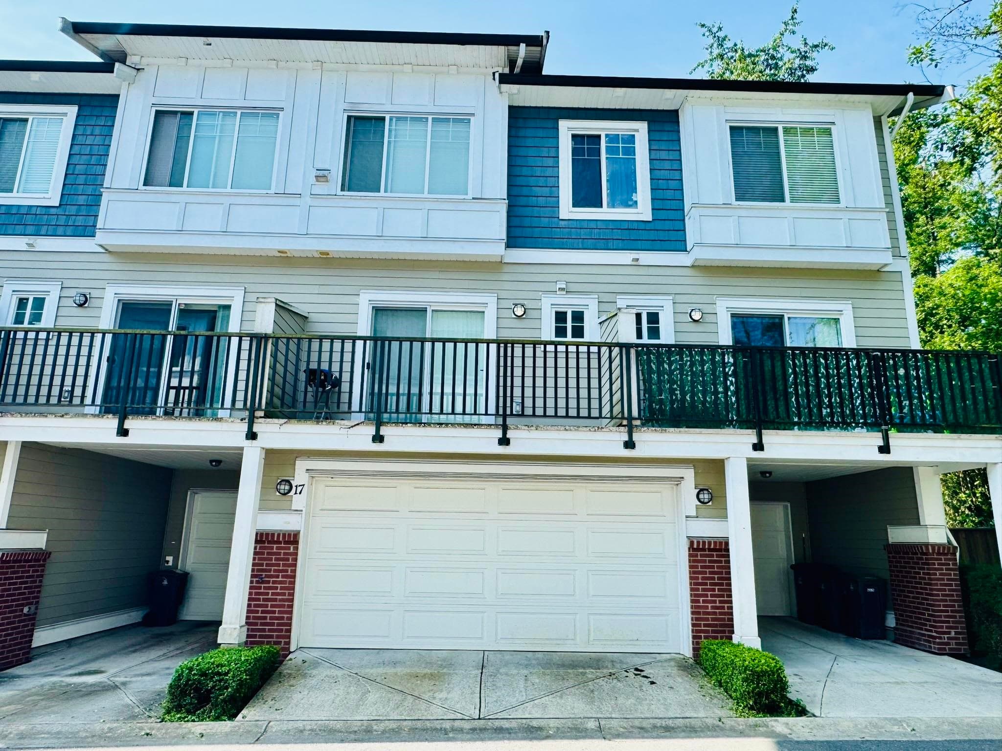 17 - 8747 162 Street, Surrey
