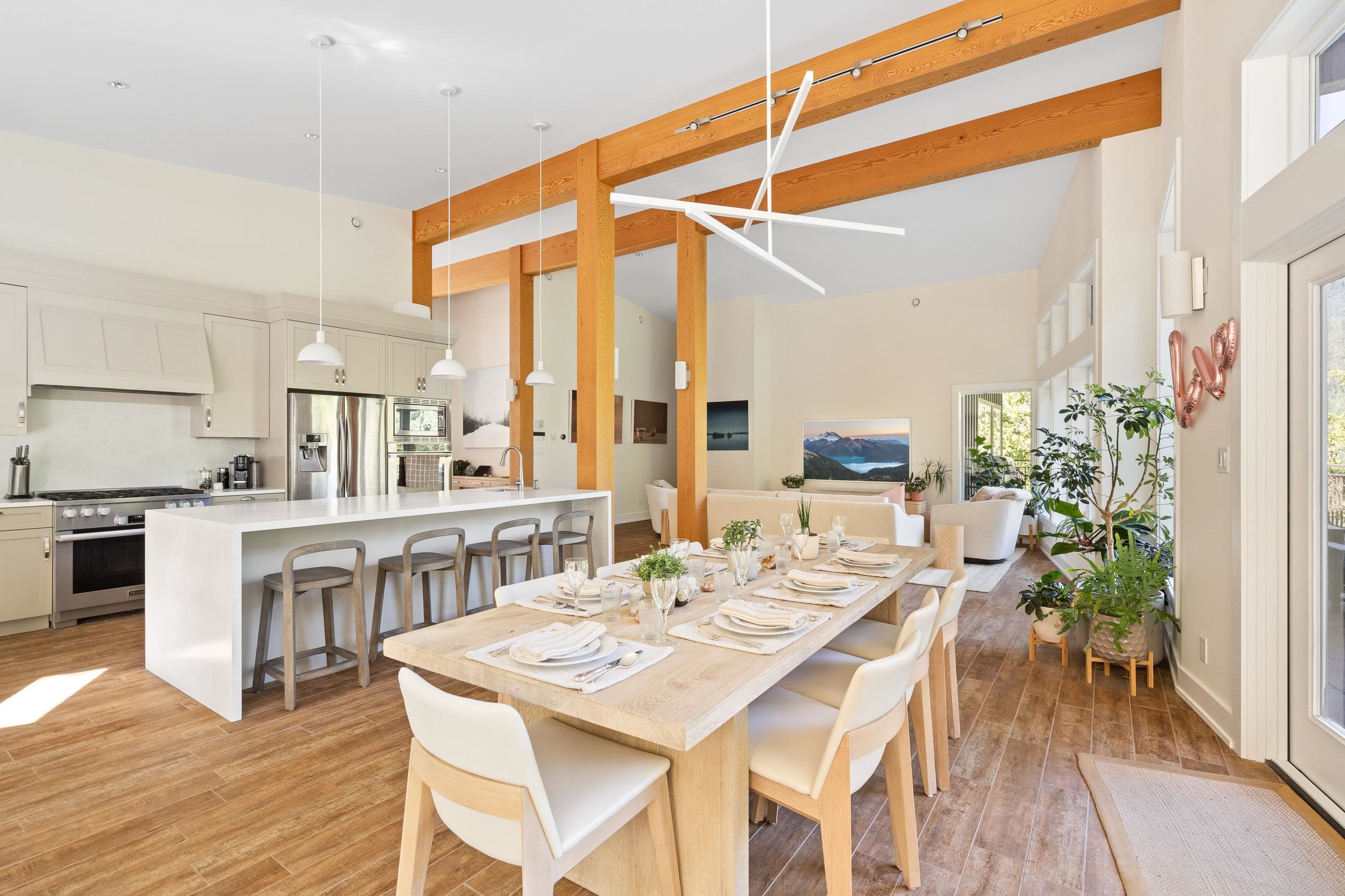 1545 Tynebridge Court, Whistler, V8E 0A3 — photo 3