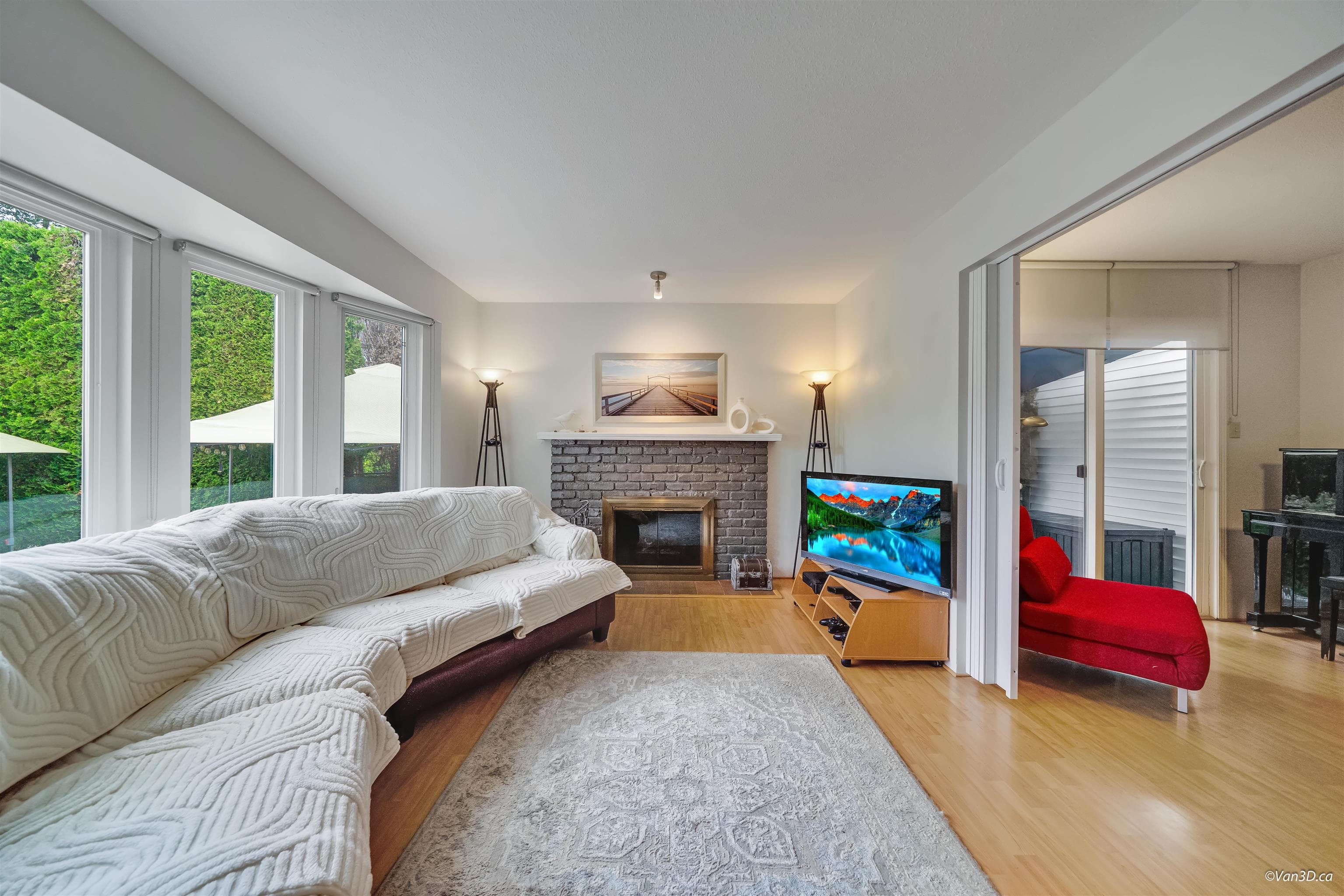 1825 160 Street, Surrey, V4A 4X5 — photo 3