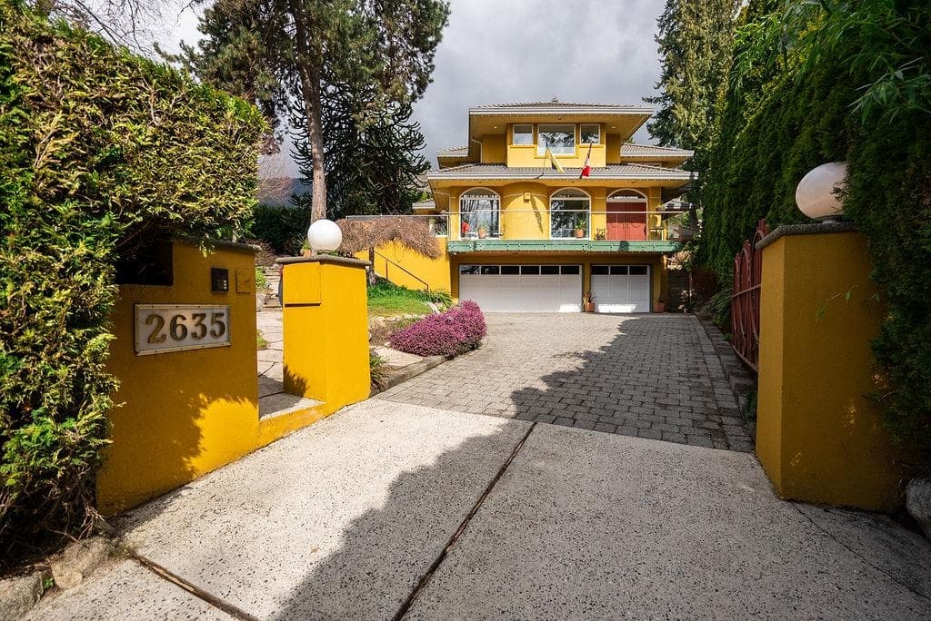 2635 Rosebery Avenue, West Vancouver, V7V 3A3 — photo 1