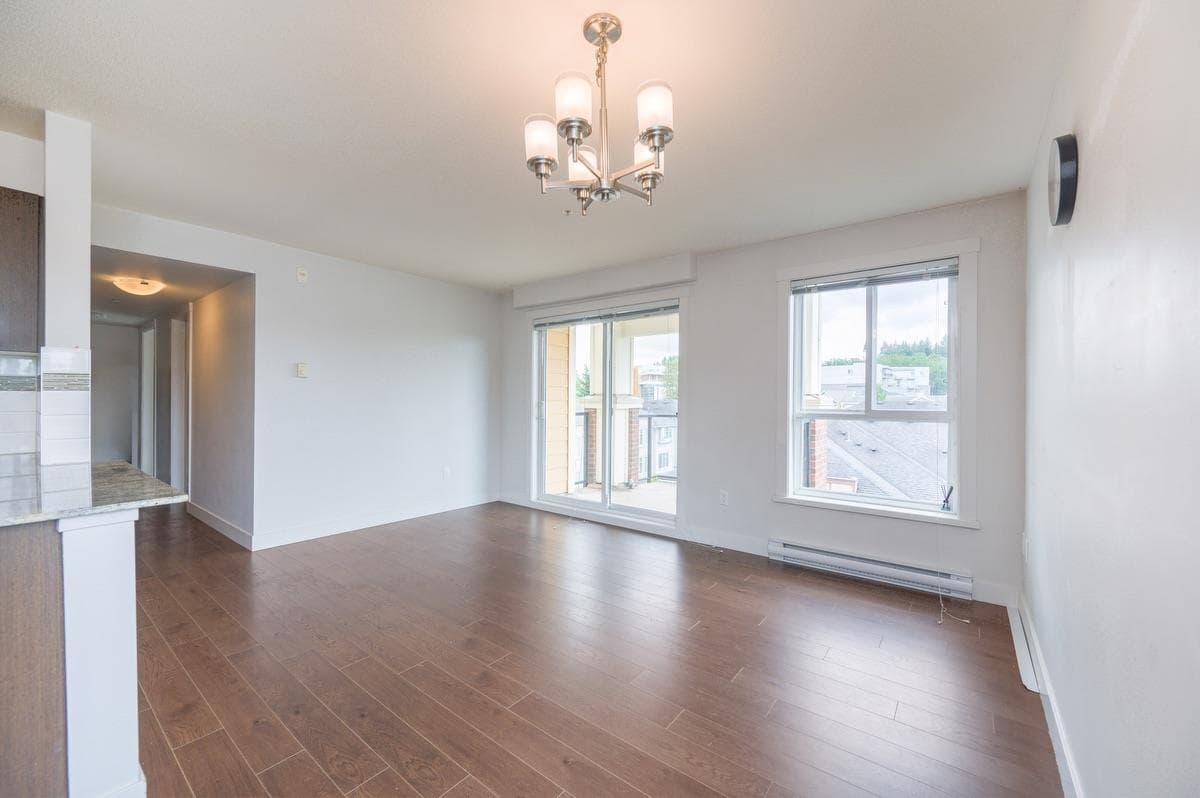 712 - 13883 Laurel Drive, Surrey, V3T 1A8 — photo 2