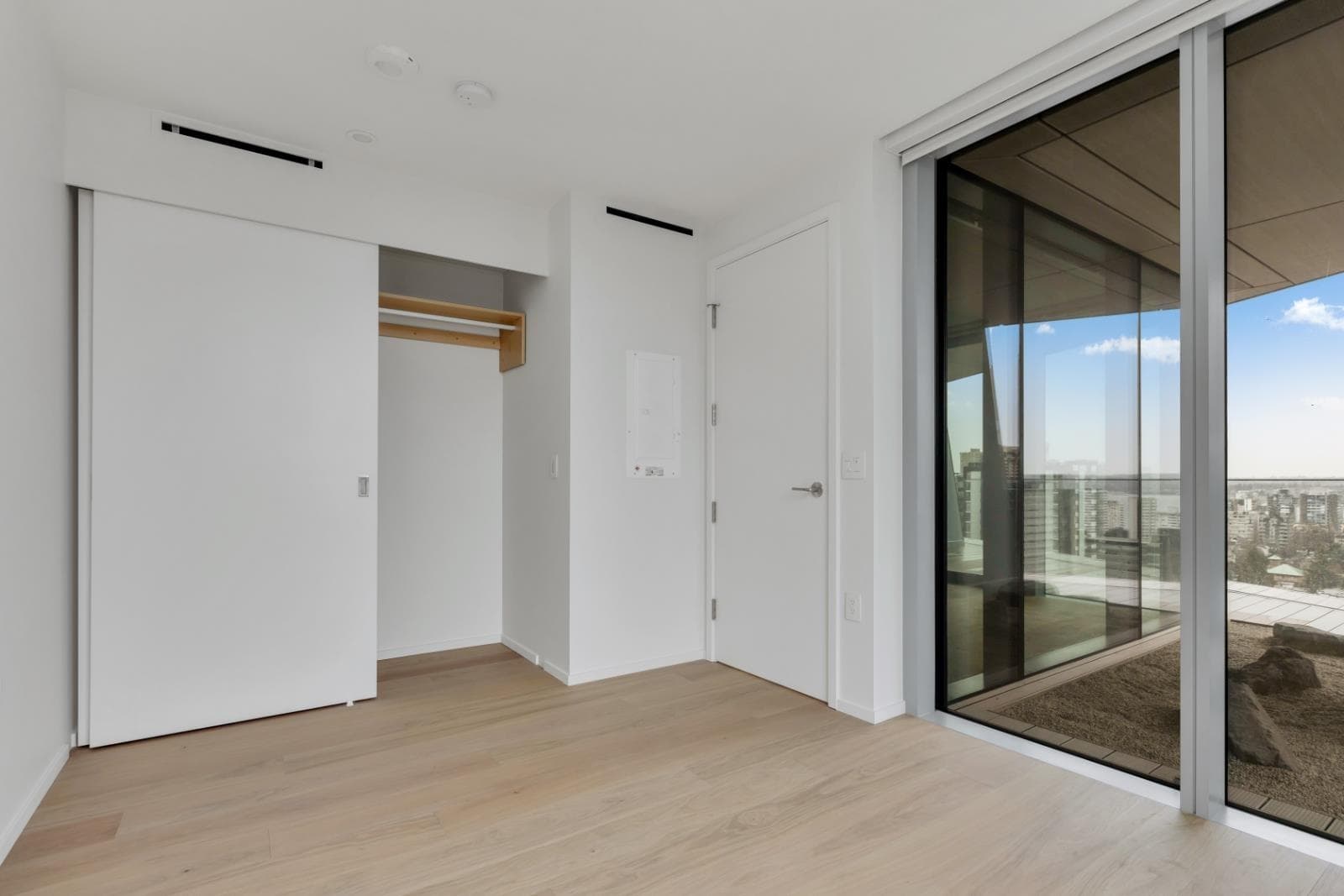220X - 1568 Alberni Street, Vancouver, V6G 1A5 — photo 5