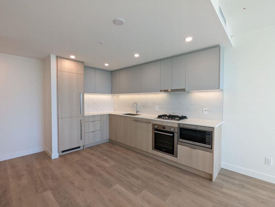 2205 - 318 Alderson Avenue, Coquitlam, V3K 0J1 — photo 2