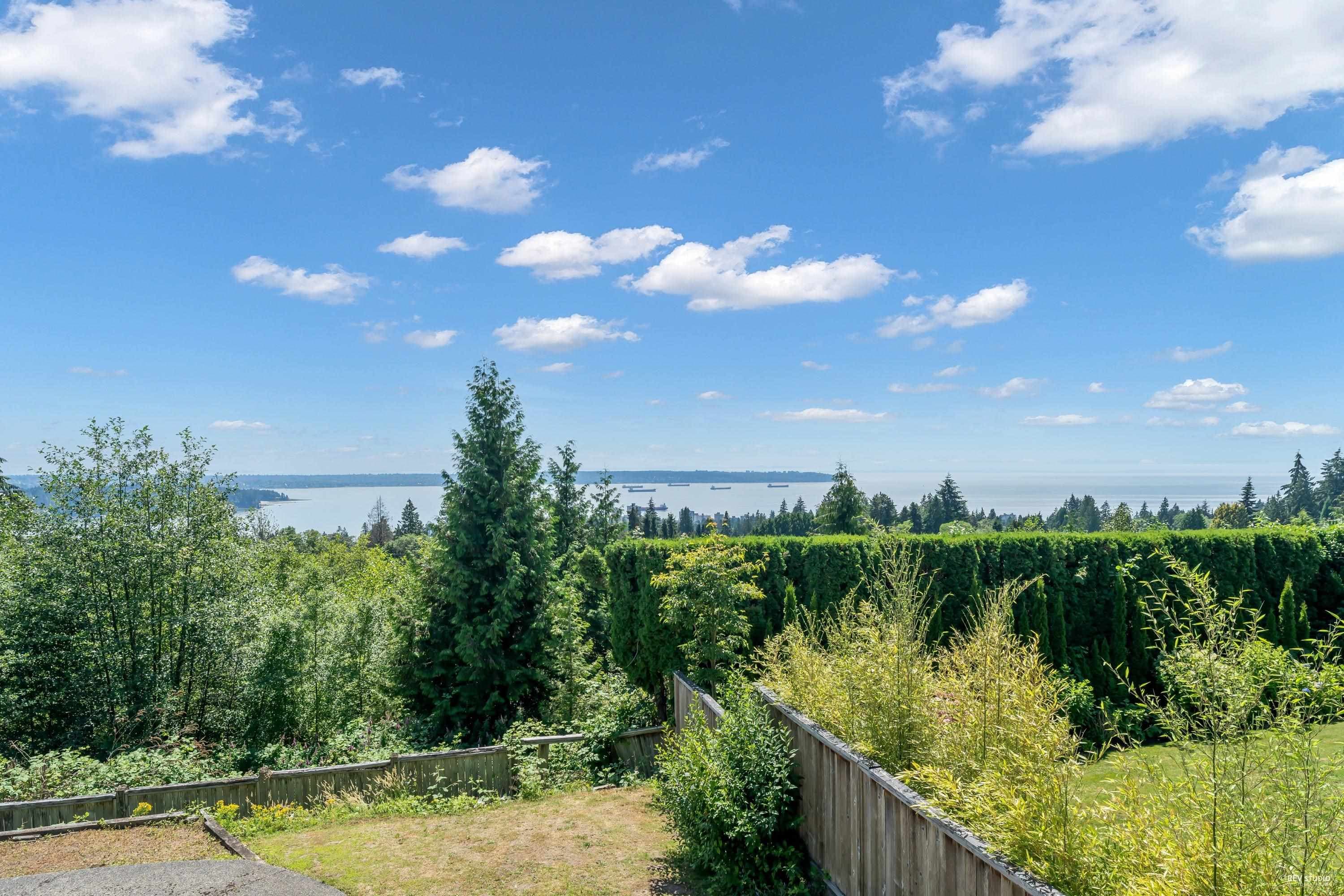 1368 Tyrol Road, West Vancouver, V7S 2L6 — photo 3