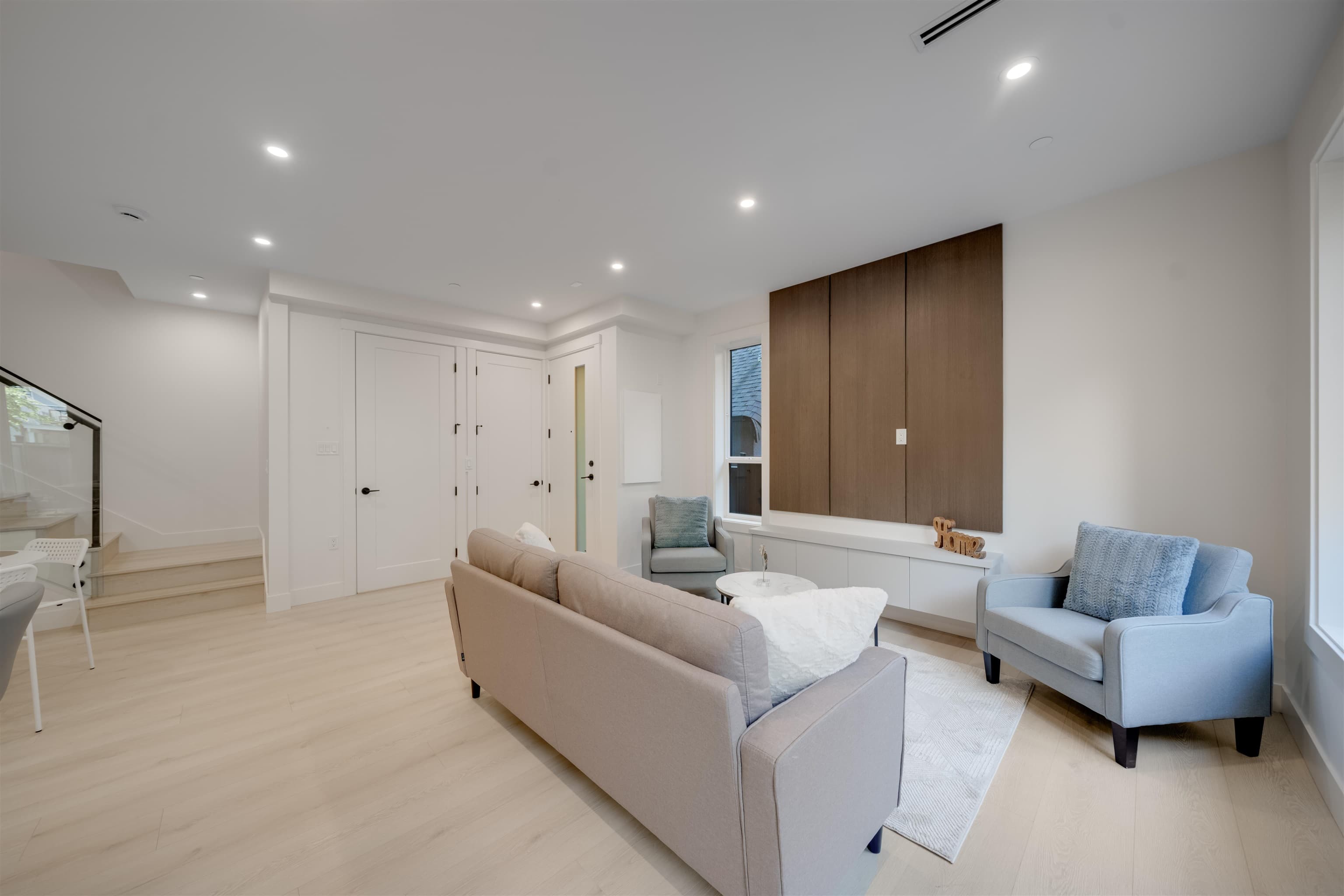 3 - 3836 W 8th Avenue, Vancouver, V6R 1Z4 — photo 3
