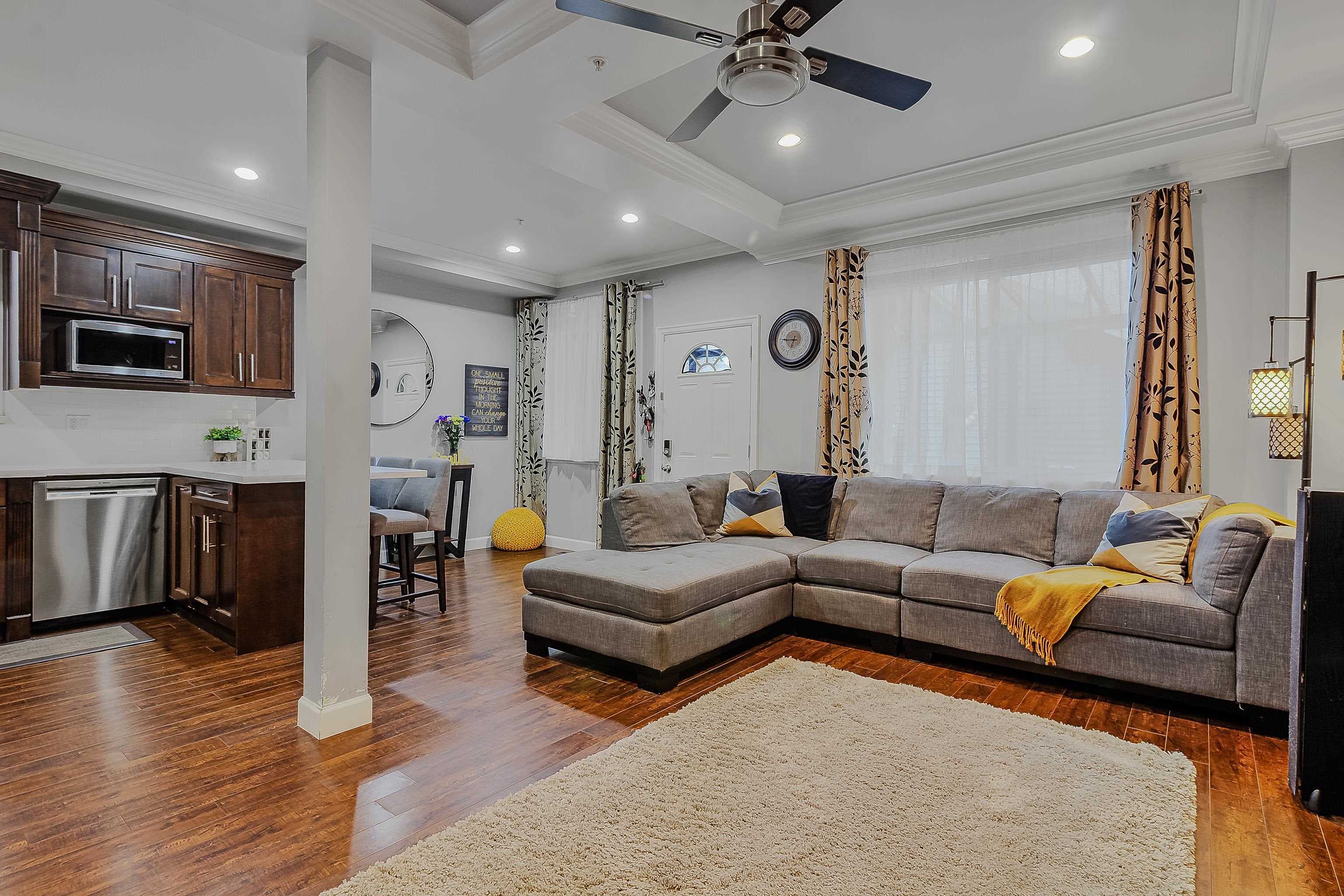 23942 Dewdney Trunk Road, Maple Ridge