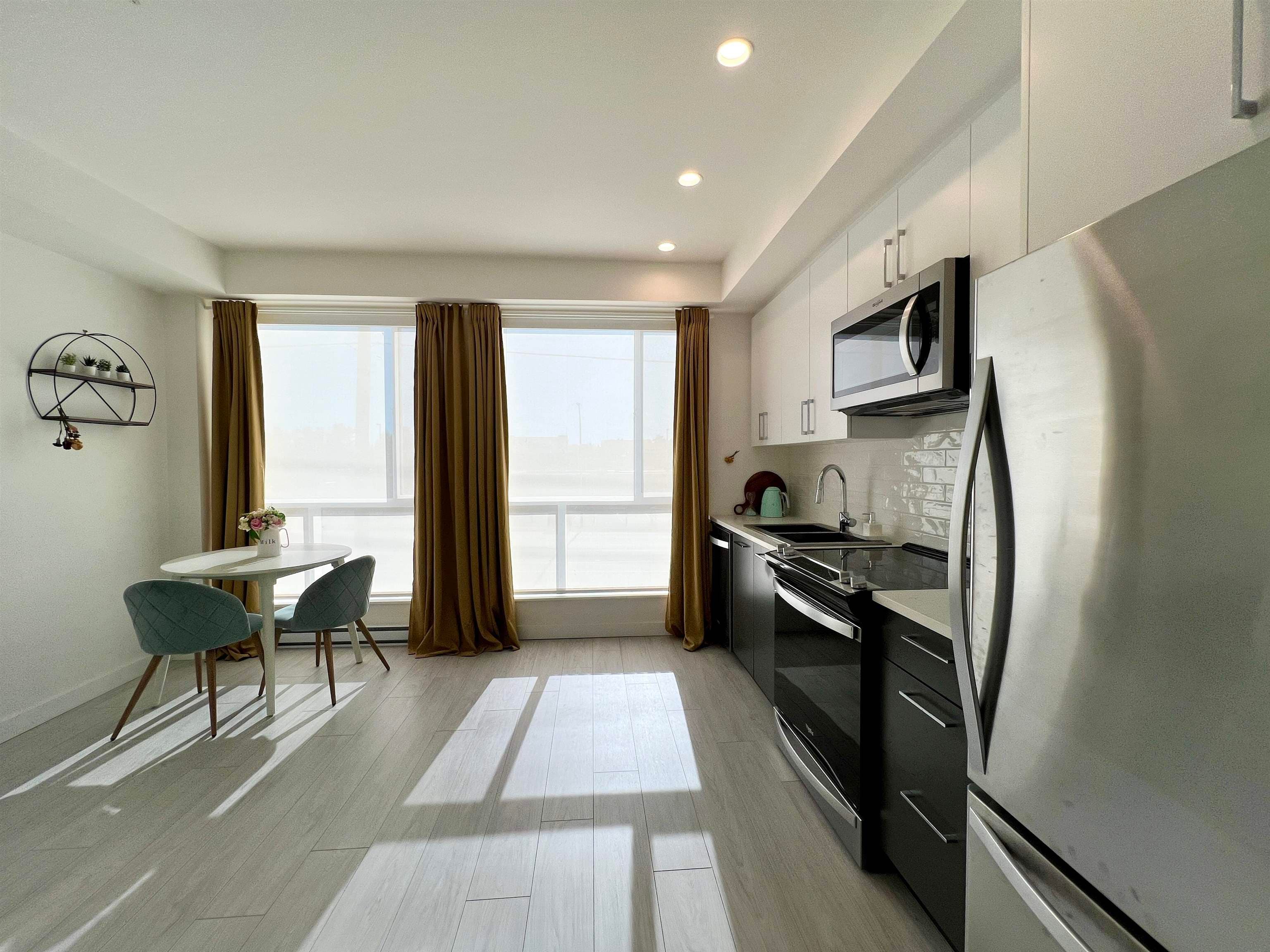 B225 - 20834 80 Avenue, Langley, V2Y 3M6 — photo 3