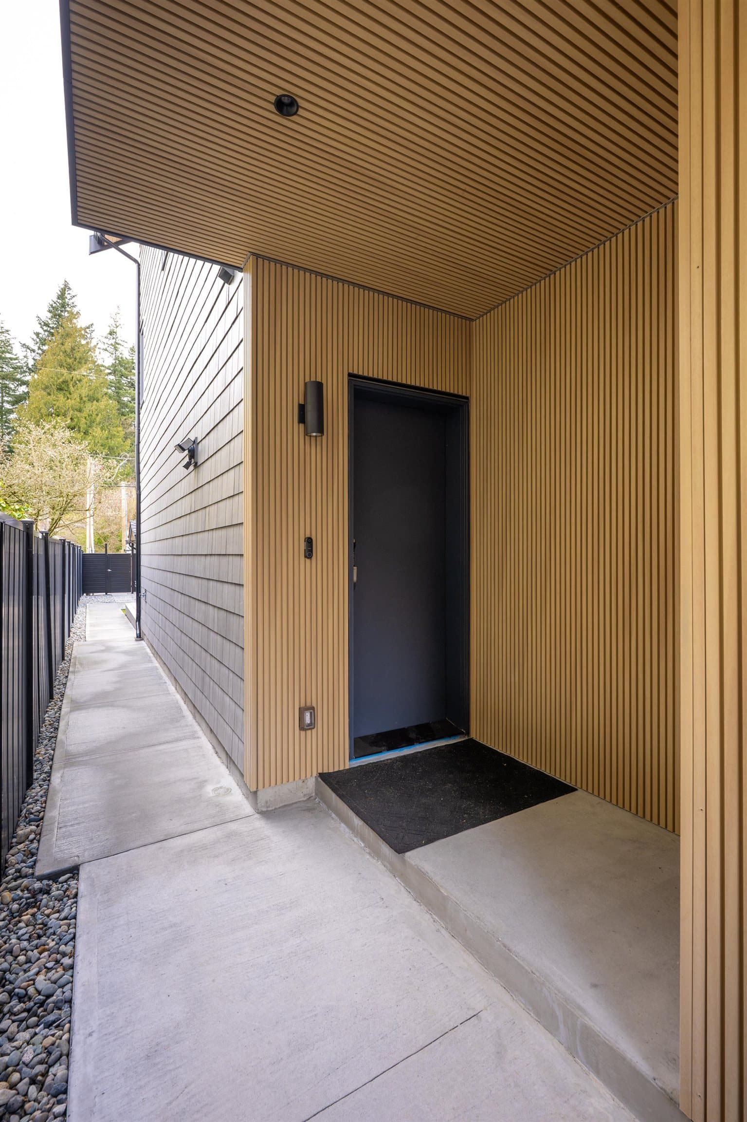 1 - 5937 Holland Street, Vancouver, V6N 2B2 — photo 2