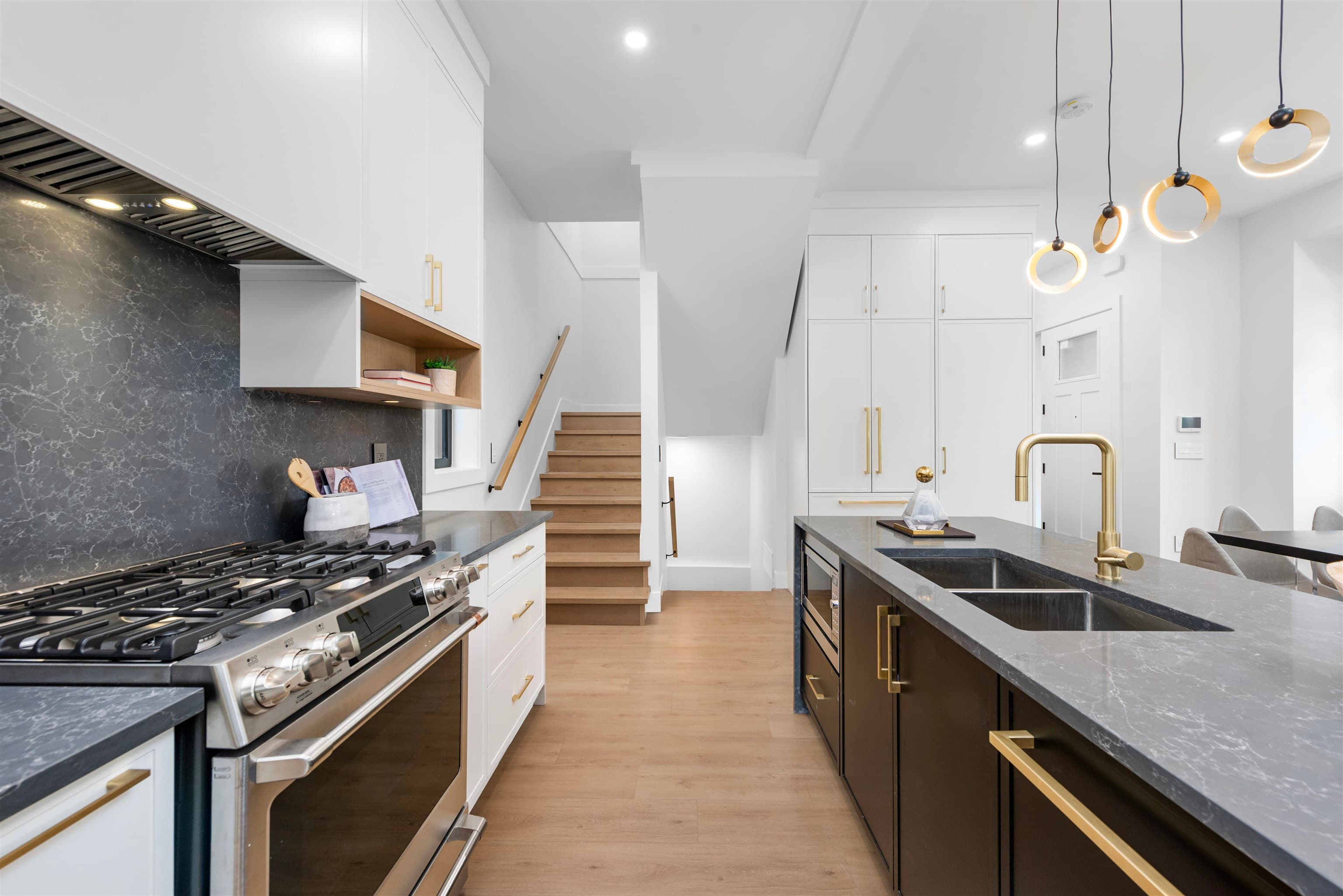 1006 E 15th Avenue, Vancouver, V5T 4B1 — photo 3