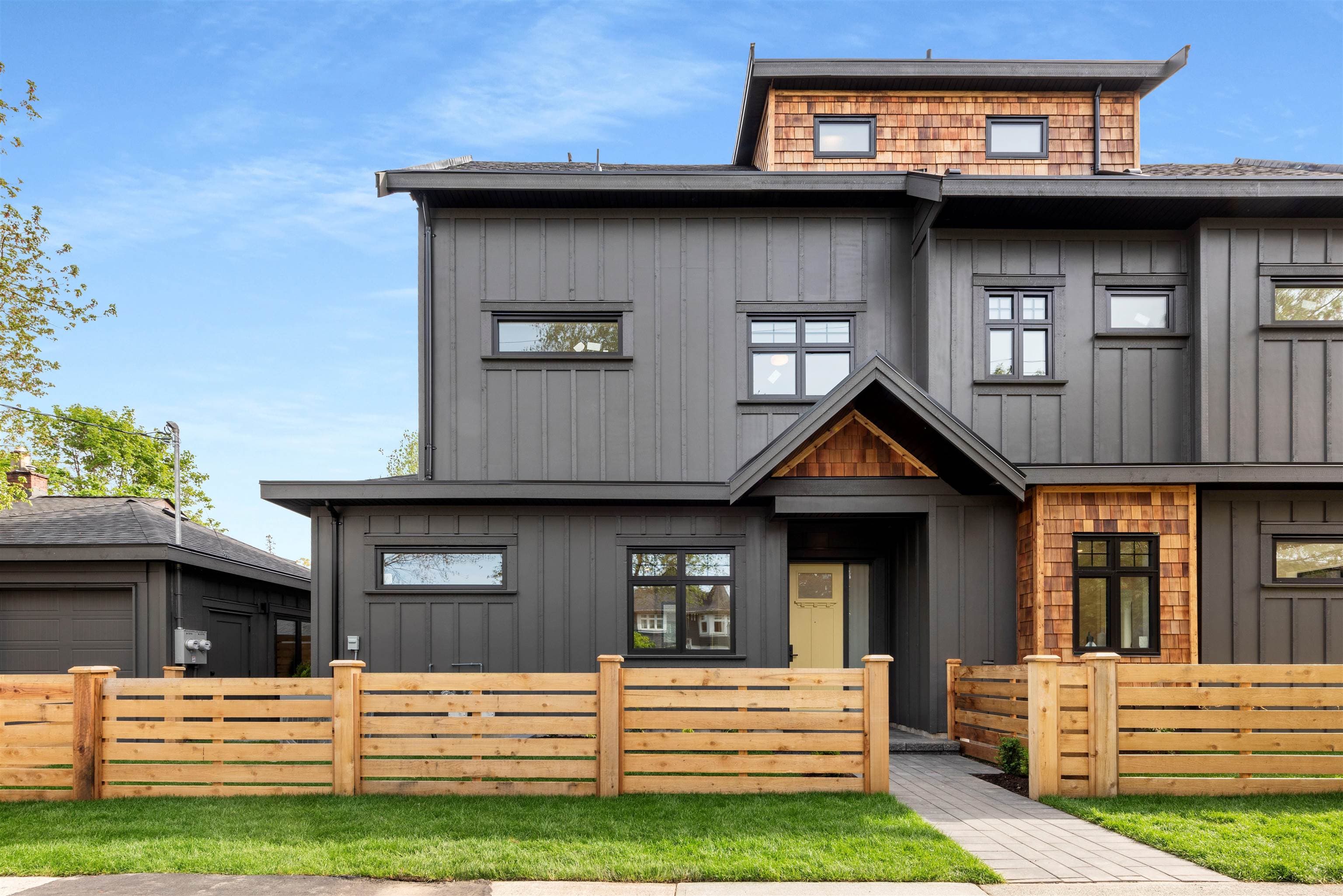 1006 E 15th Avenue, Vancouver