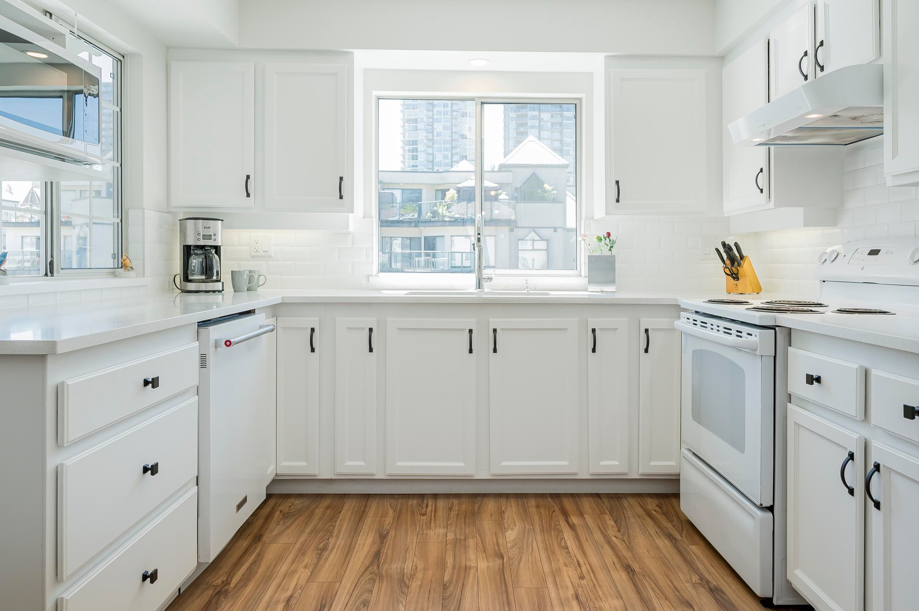 301 - 2963 Burlington Drive, Coquitlam, V3B 6X1 — photo 5