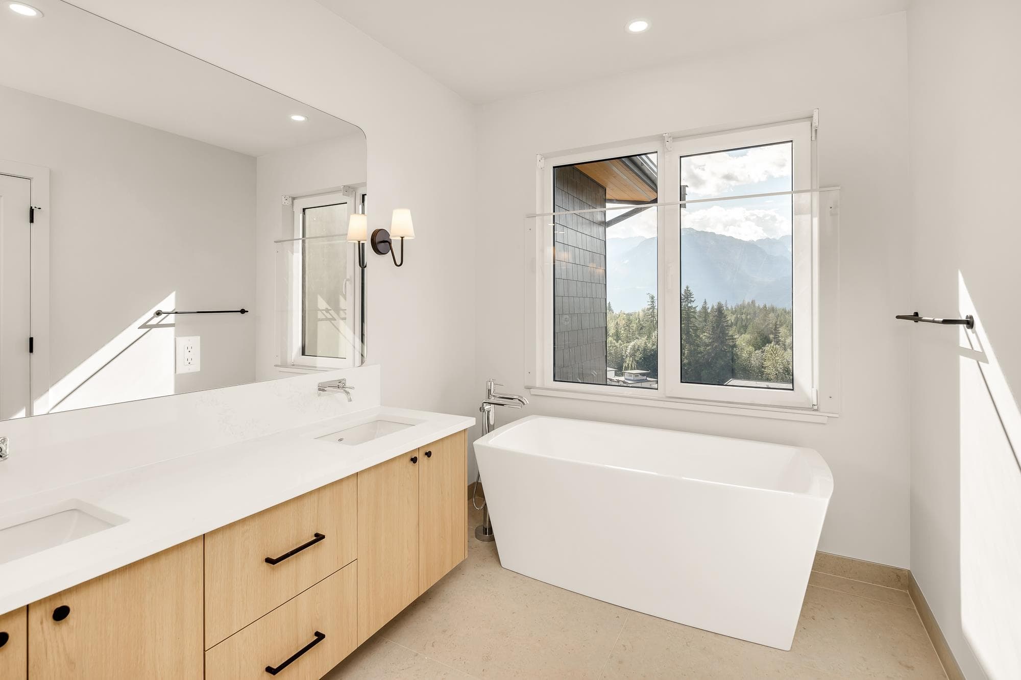 3 - 3407 Mamquam Road, Squamish, V8B 1E4 — photo 5