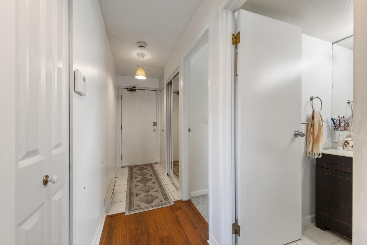 205 - 1345 W 4th Avenue, Vancouver, V6H 3Y8 — photo 2