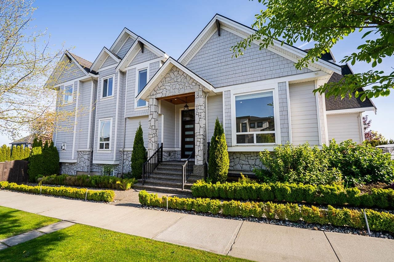 18712 55 Avenue, Surrey, V3S 4N7 — photo 2
