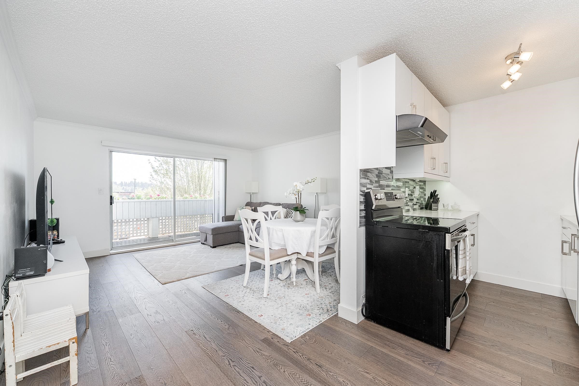 307 - 2055 Suffolk Avenue, Port Coquitlam, V3B 1H4 — photo 1