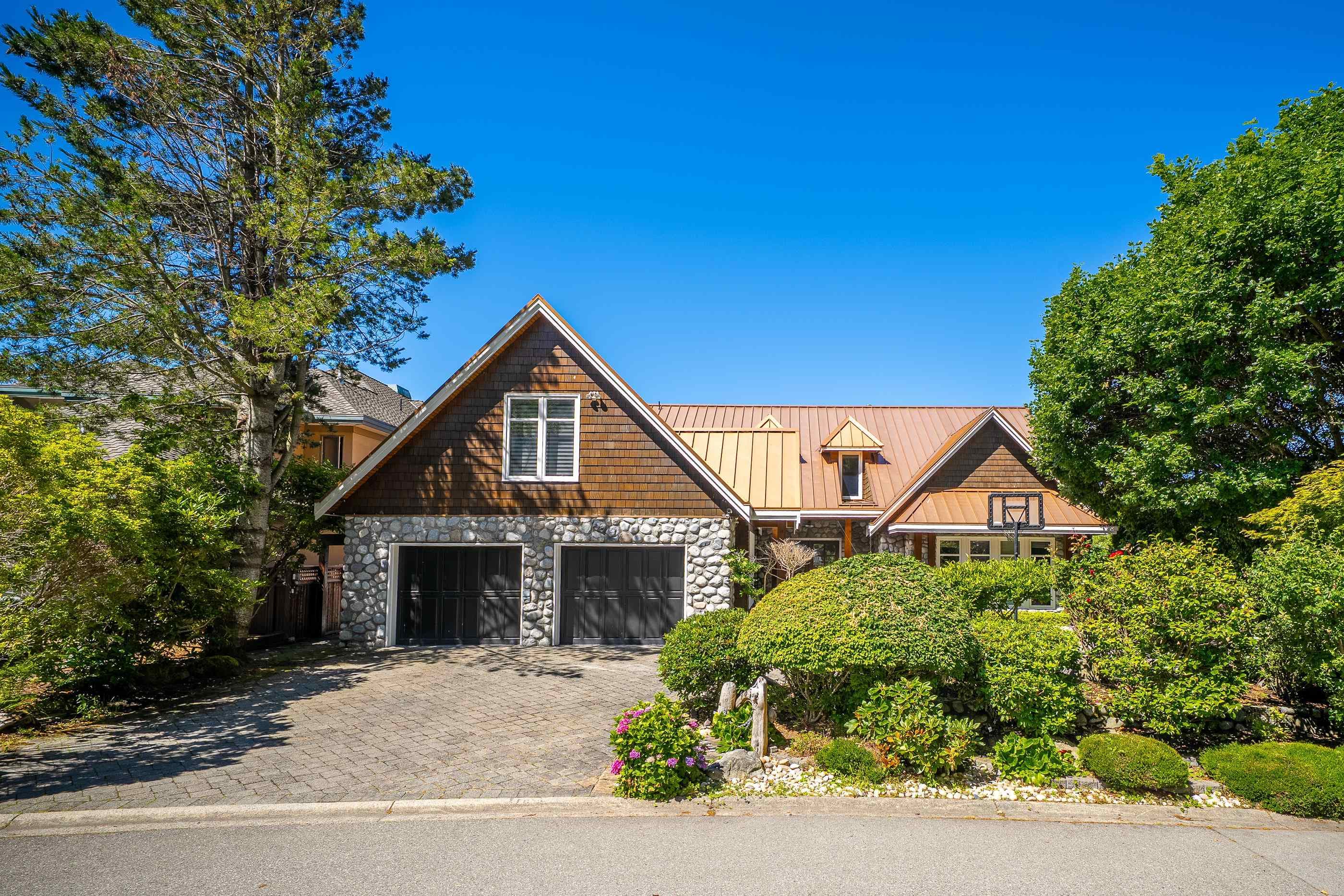 768 Tsawwassen Beach Road, Delta, V4M 2J3 — photo 2