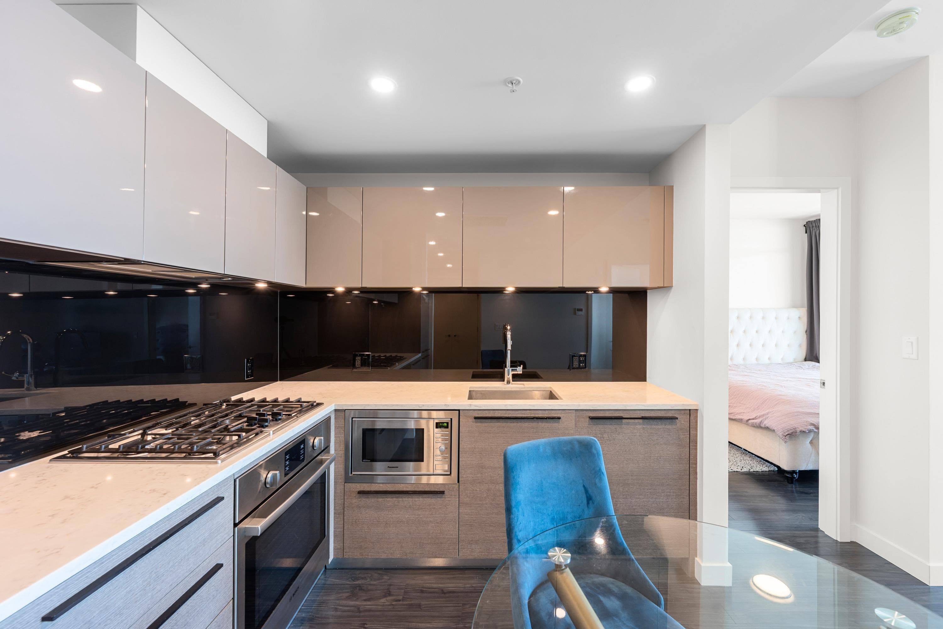1705 - 6383 Mckay Avenue, Burnaby, V5H 0H8 — photo 2